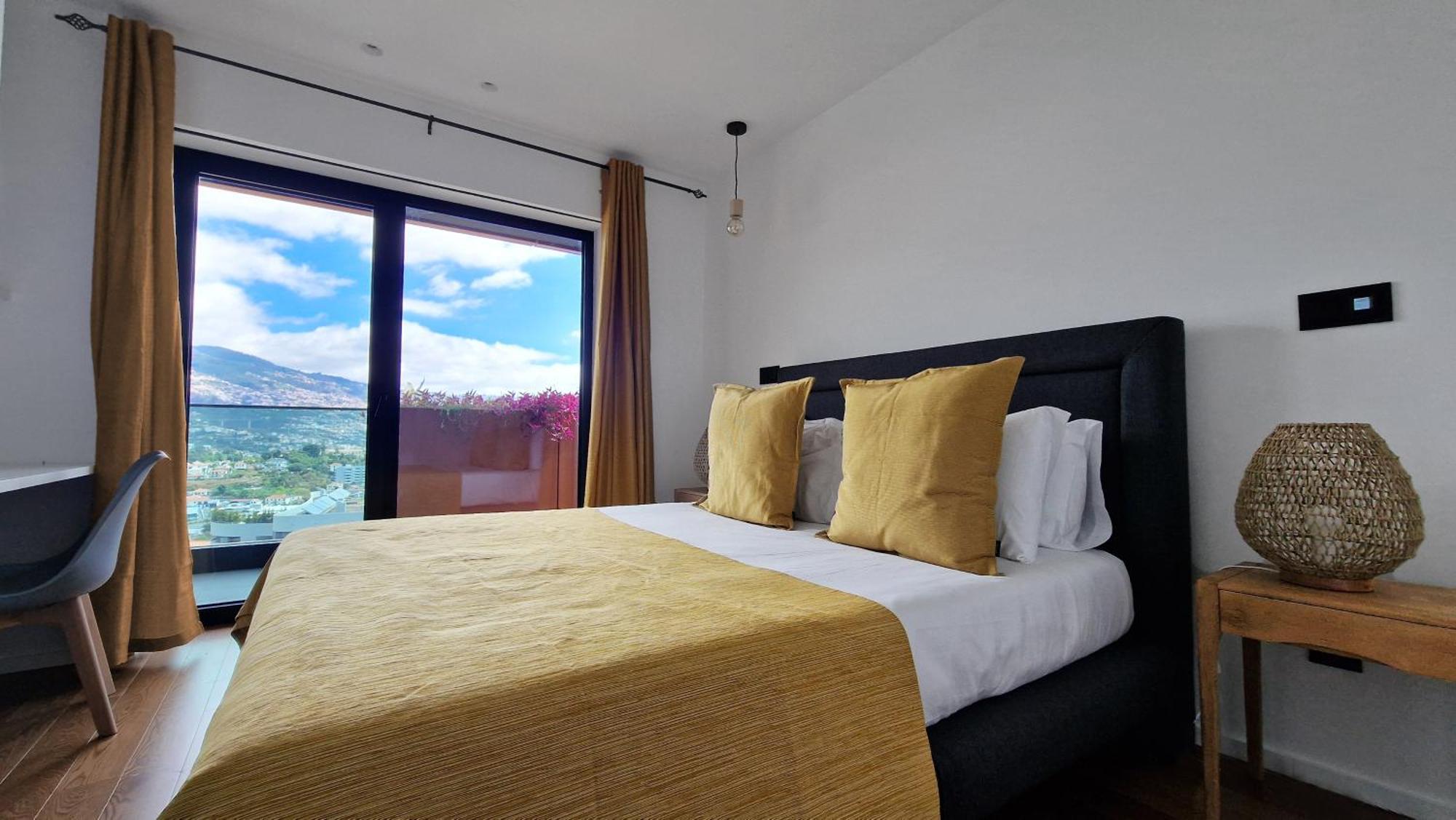 Lux By Lovelystay Apartment *