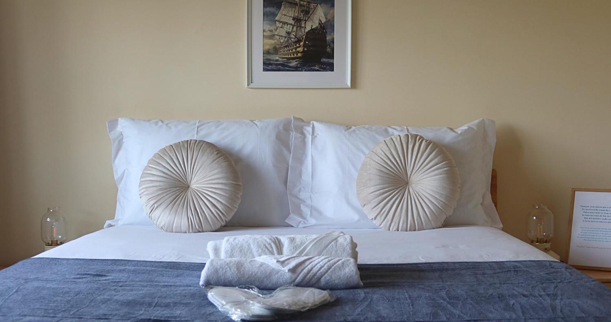 Art 4 Carcavelos Bed & Breakfast