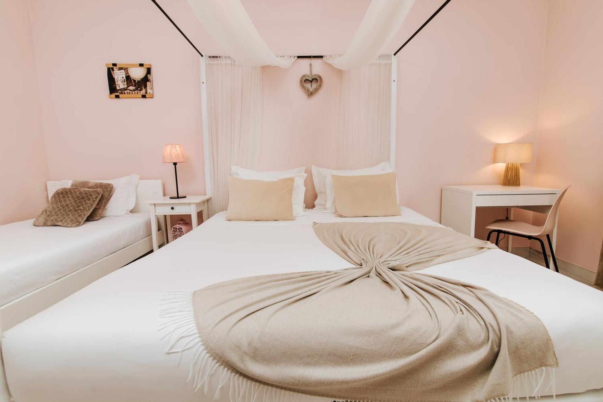 Bed & Breakfast Boutique - O House Hills