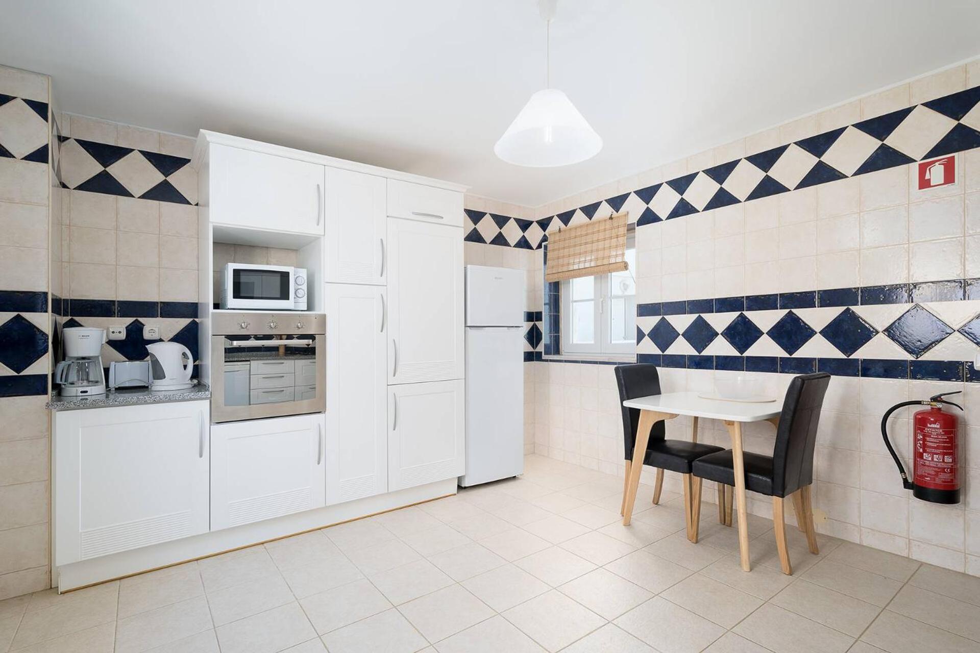 Traditional Seaside Tavira Apartment