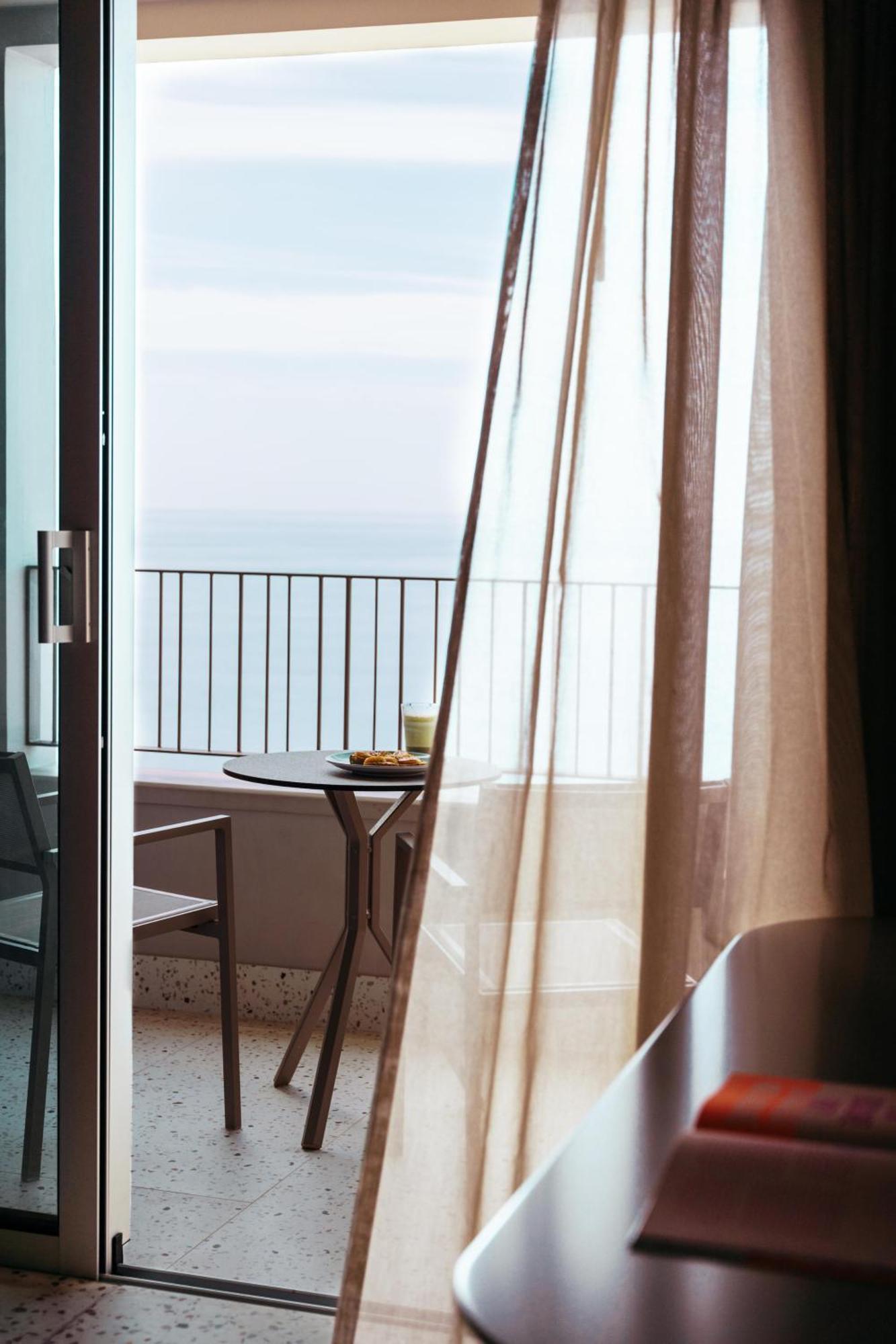 Next - By Savoy Signature 4* Funchal (Madeira)