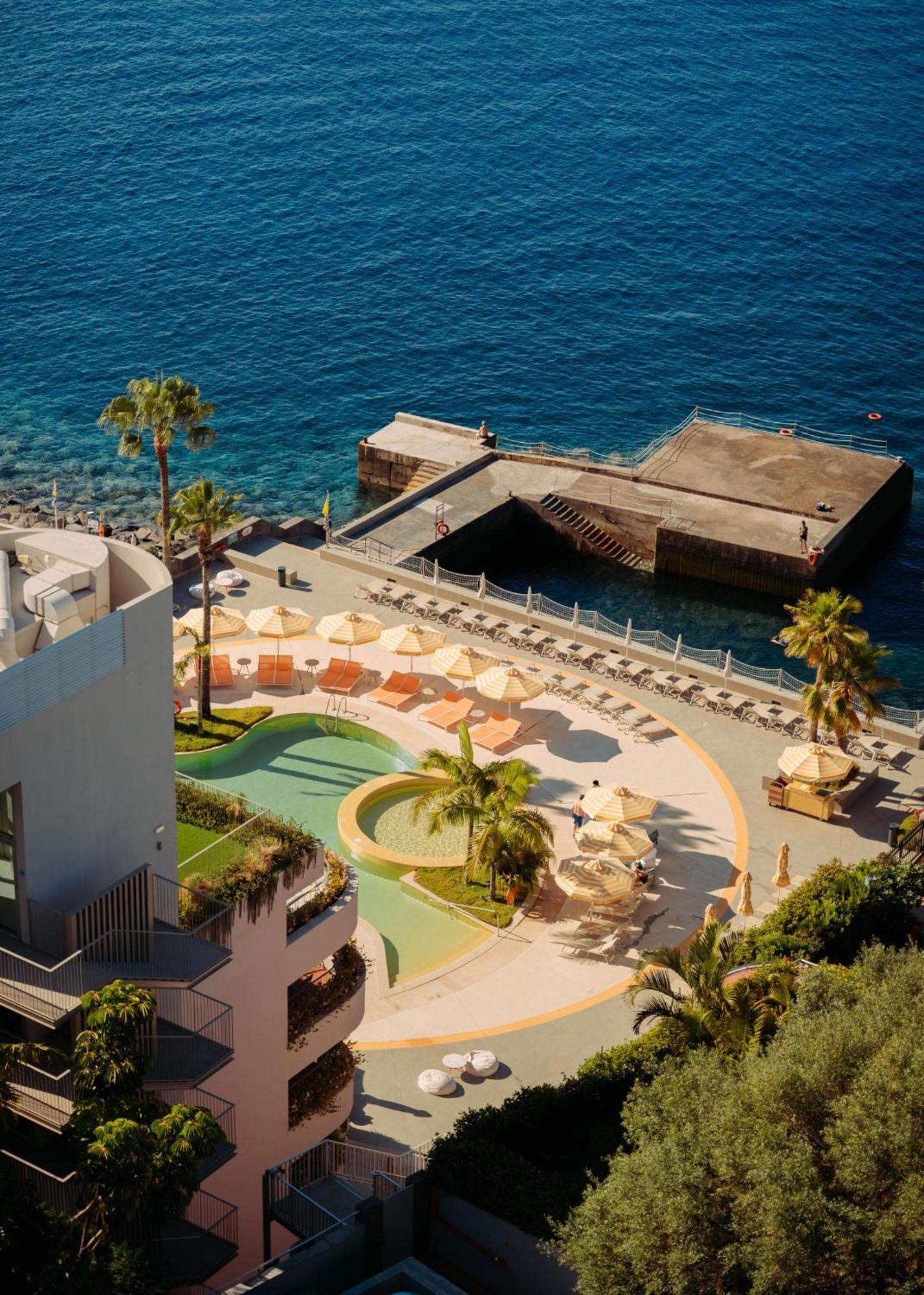 Next - By Savoy Signature Hotel 4*