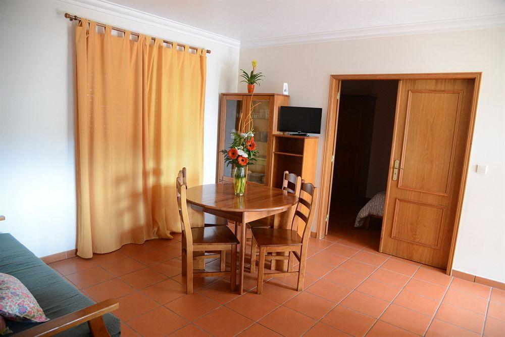 Dom Lourenco Hotel 2*
