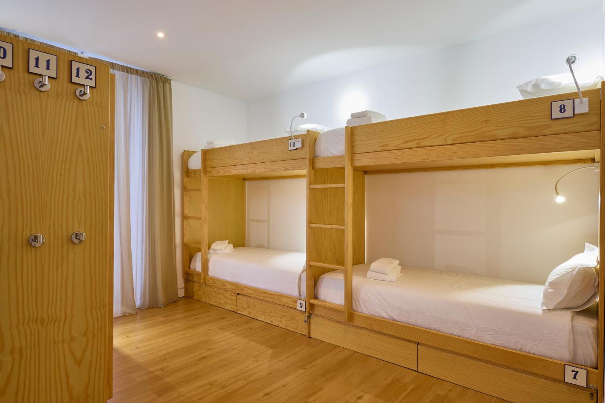 Hostel Matriz 55, & *