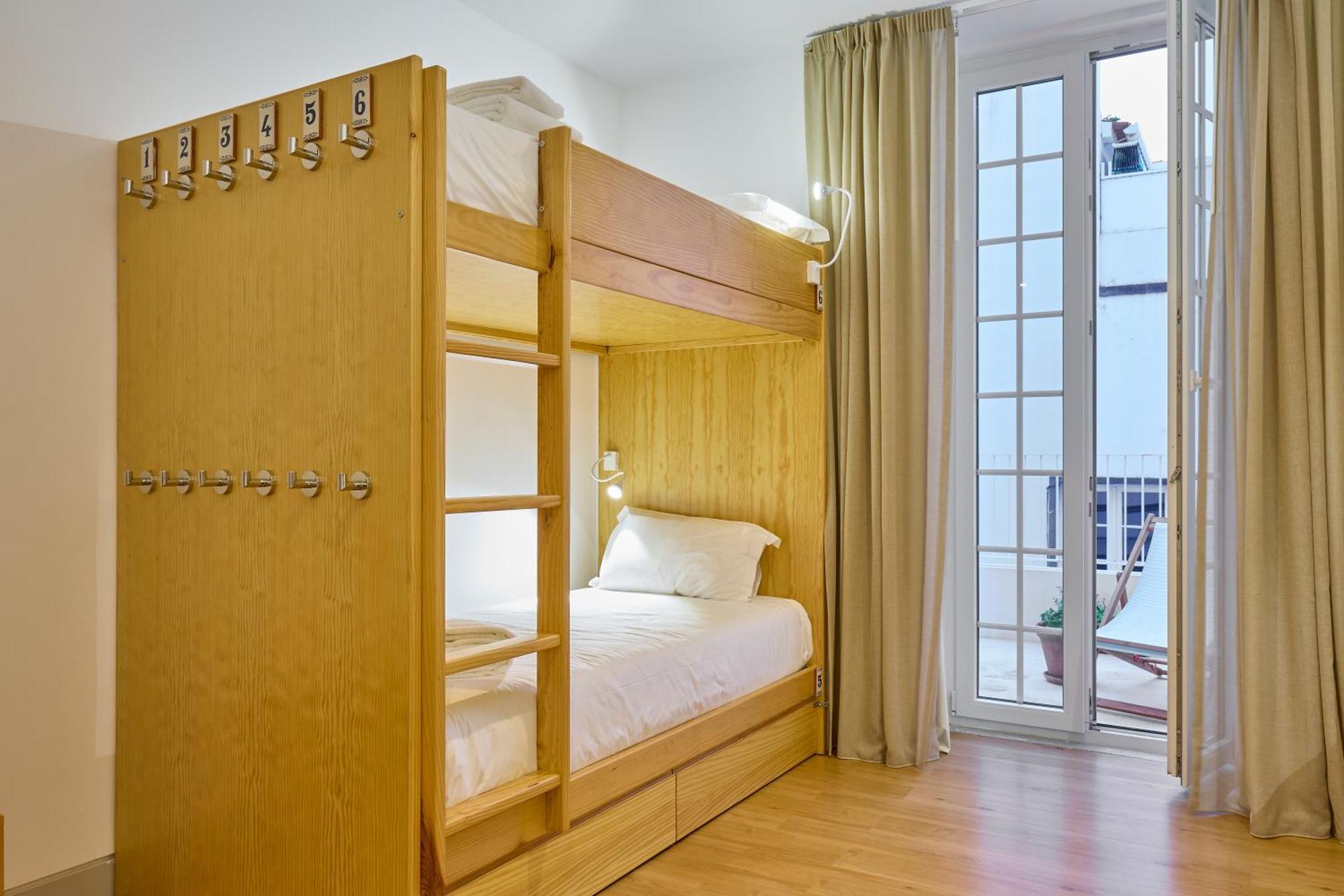 Matriz 55, & Hostel *