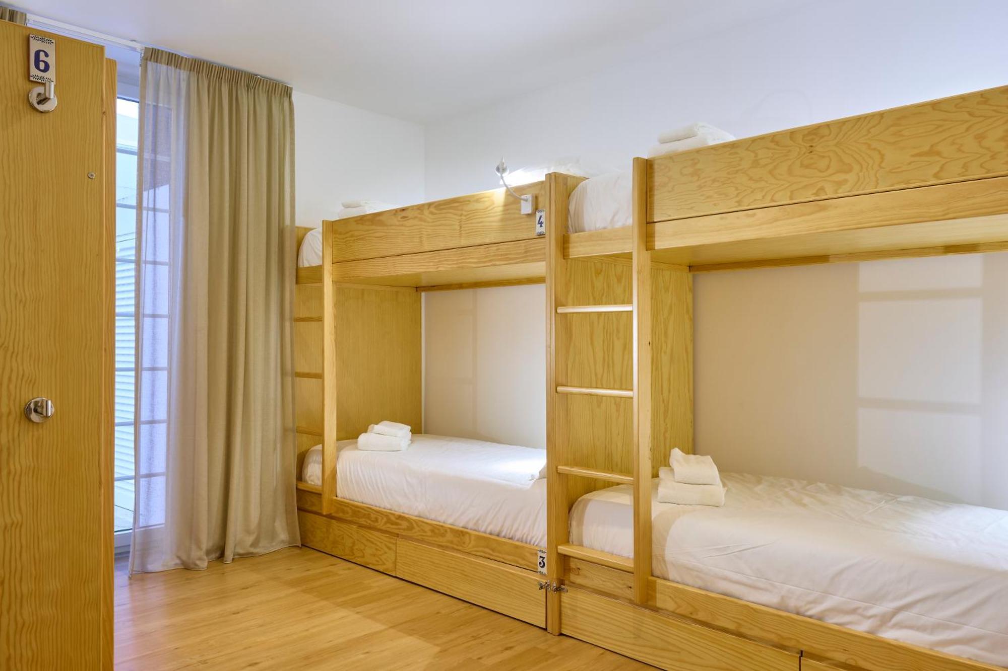 Hostel Matriz 55, & *