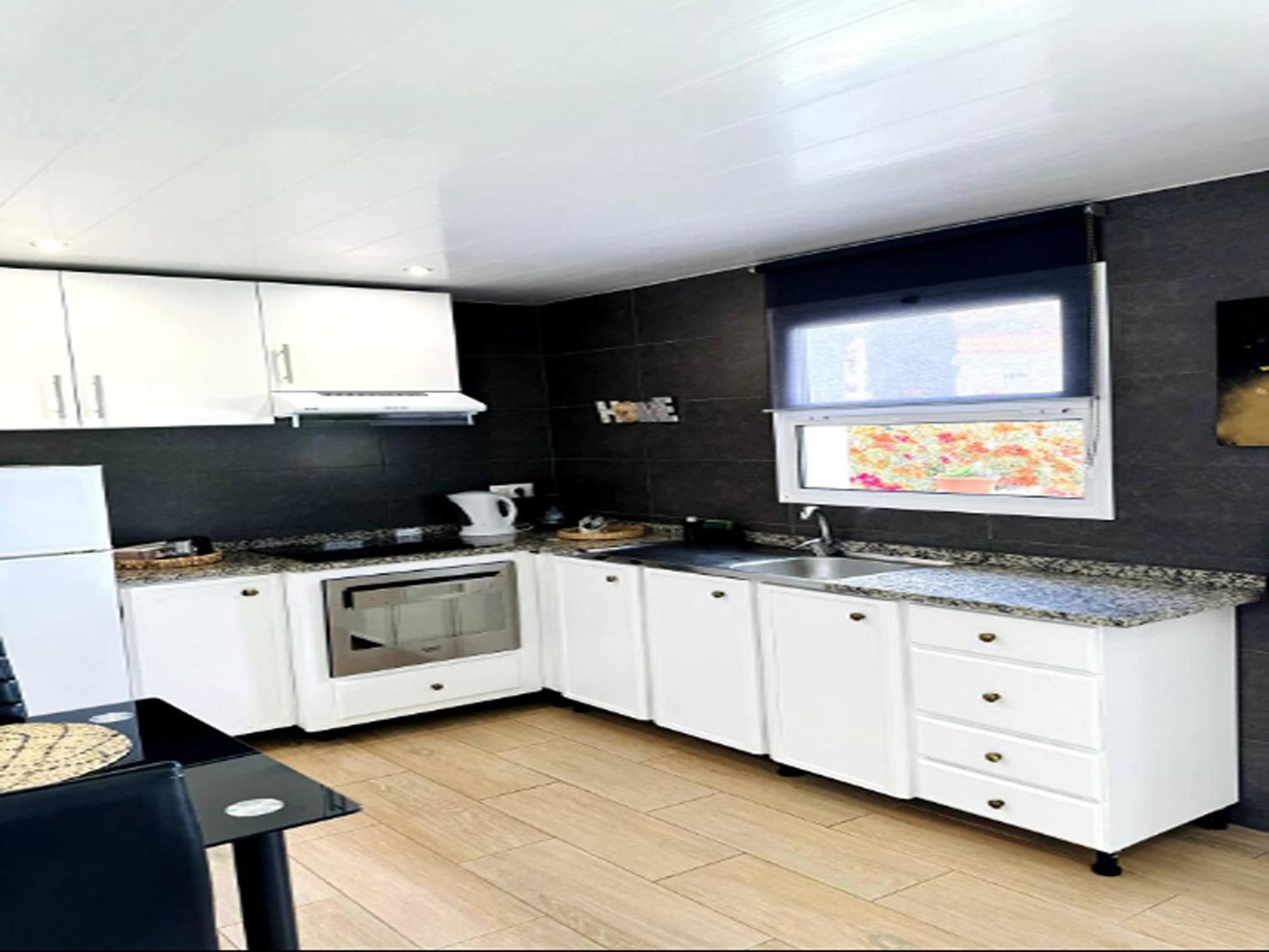 Great With Sea Views Holiday home *