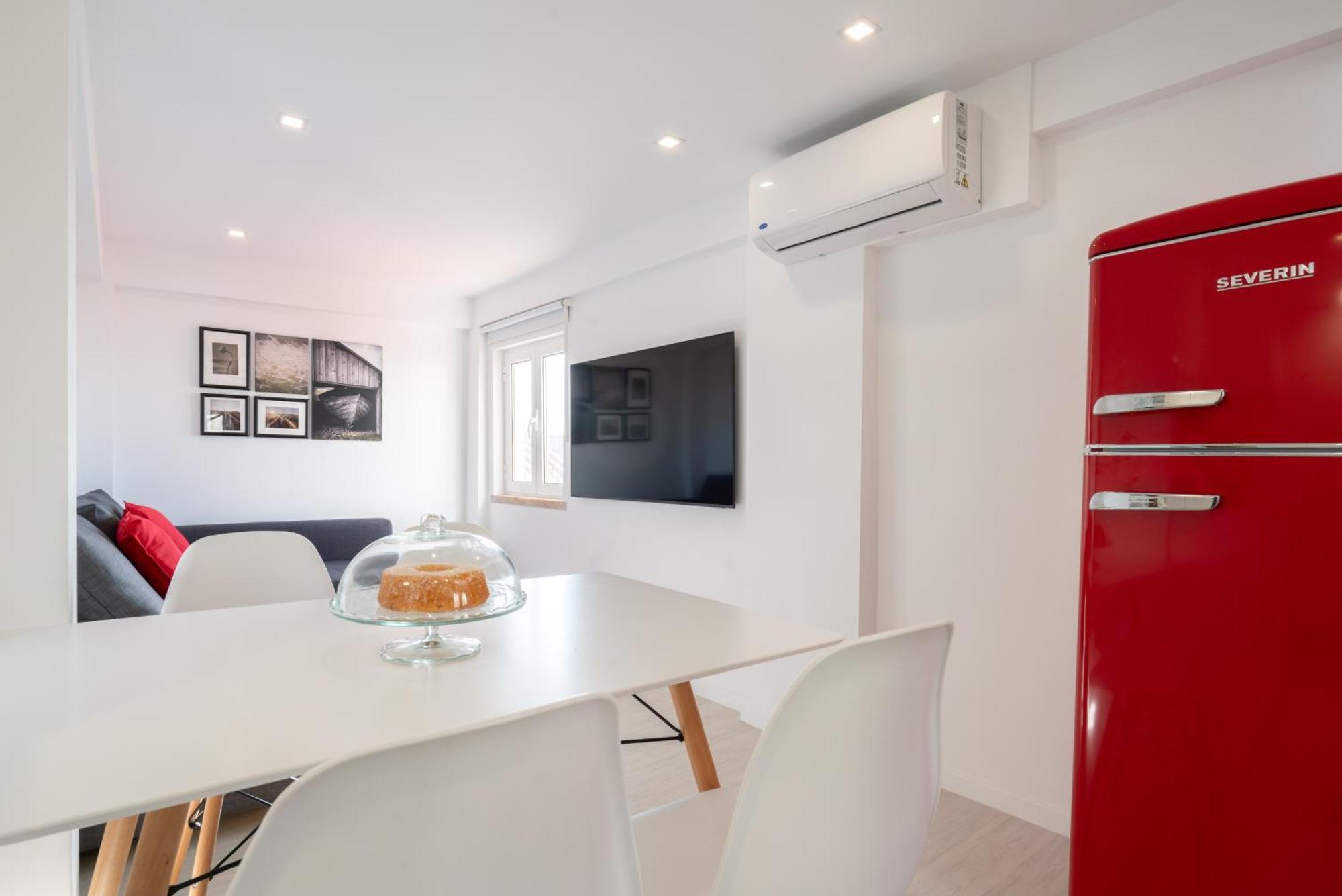 Host Wise - Charming House With Ocean View Holiday home Nazare