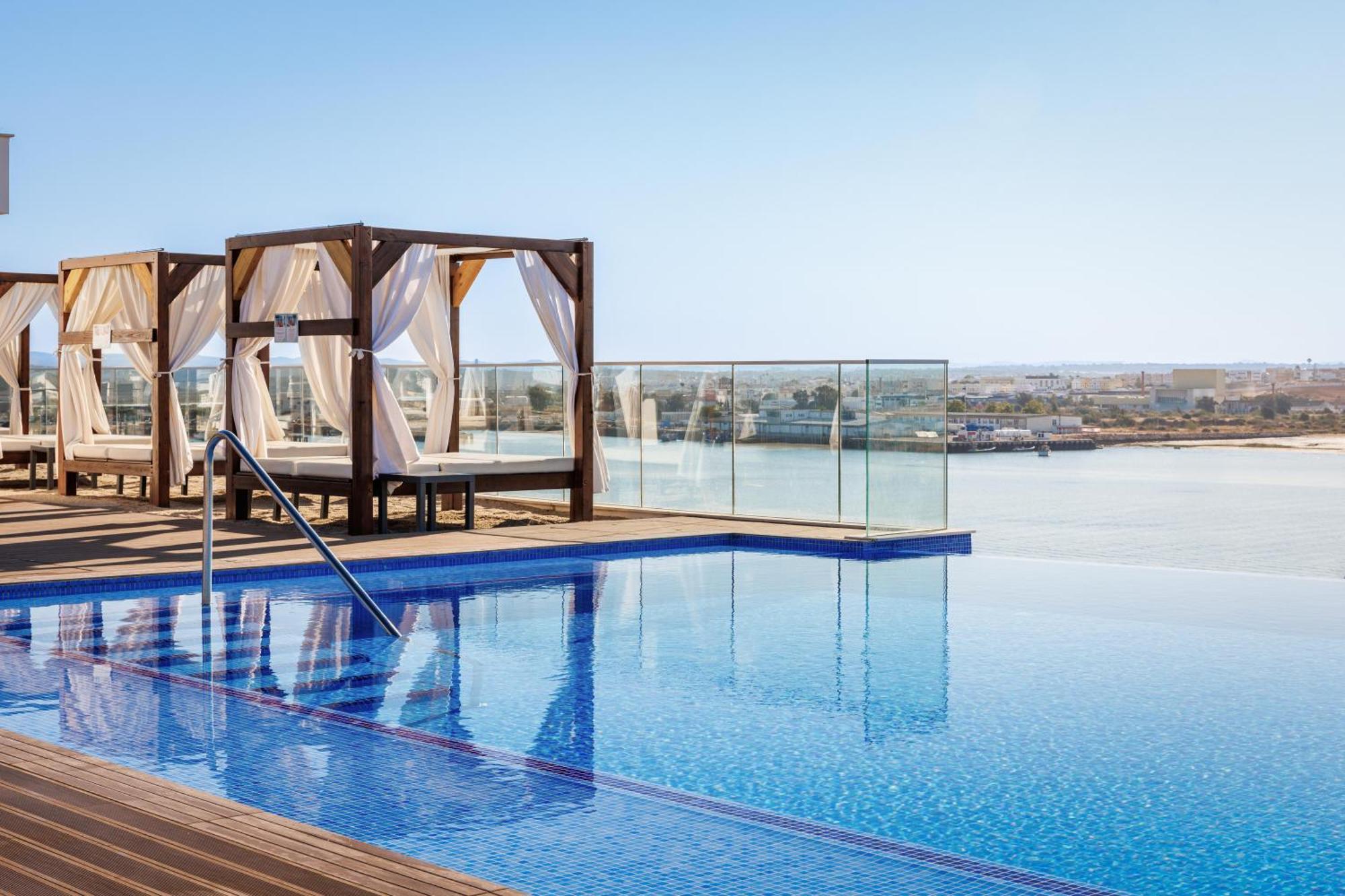 Jupiter Marina - Couples & (adults Only)