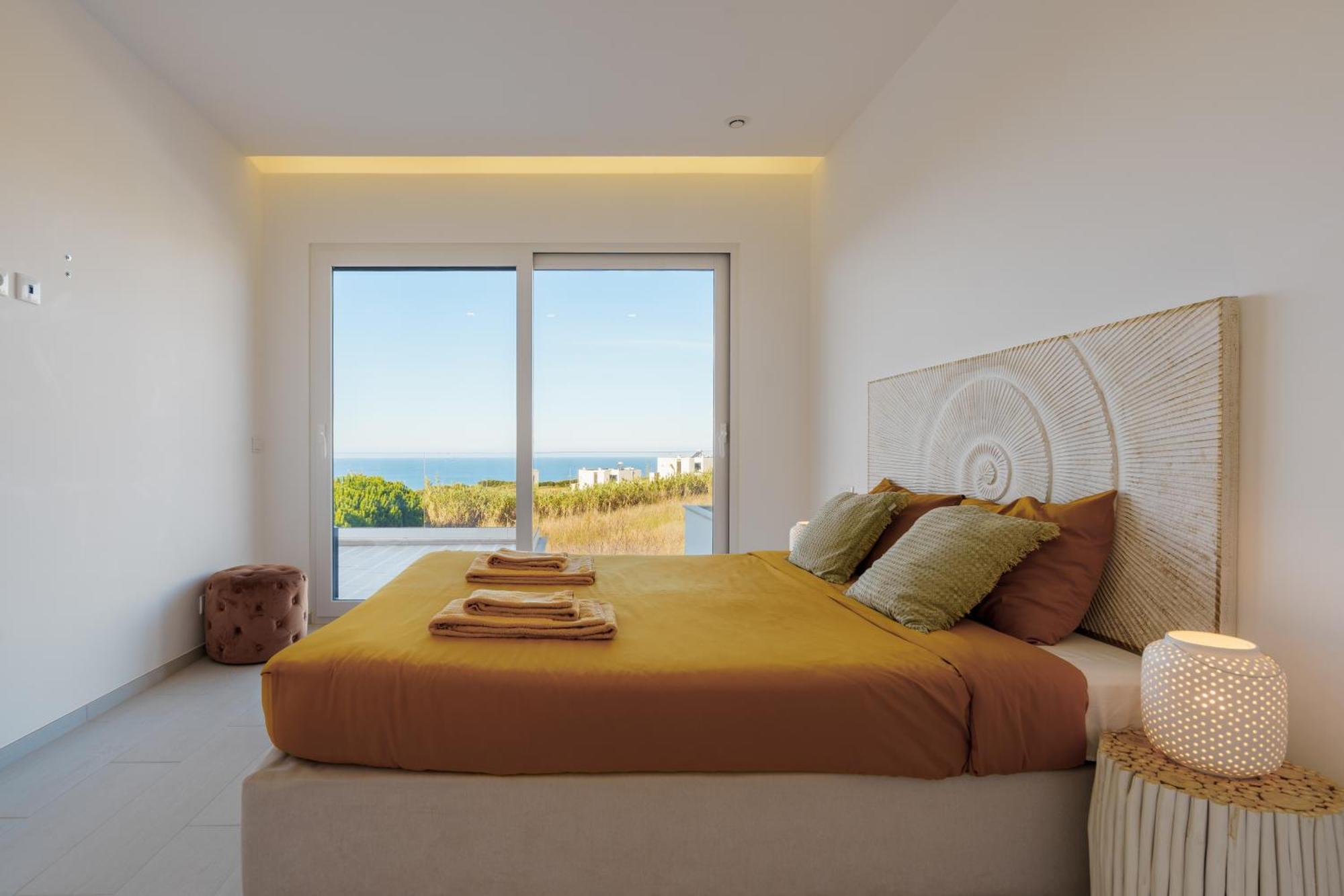 And Friends With Ocean View Villa *