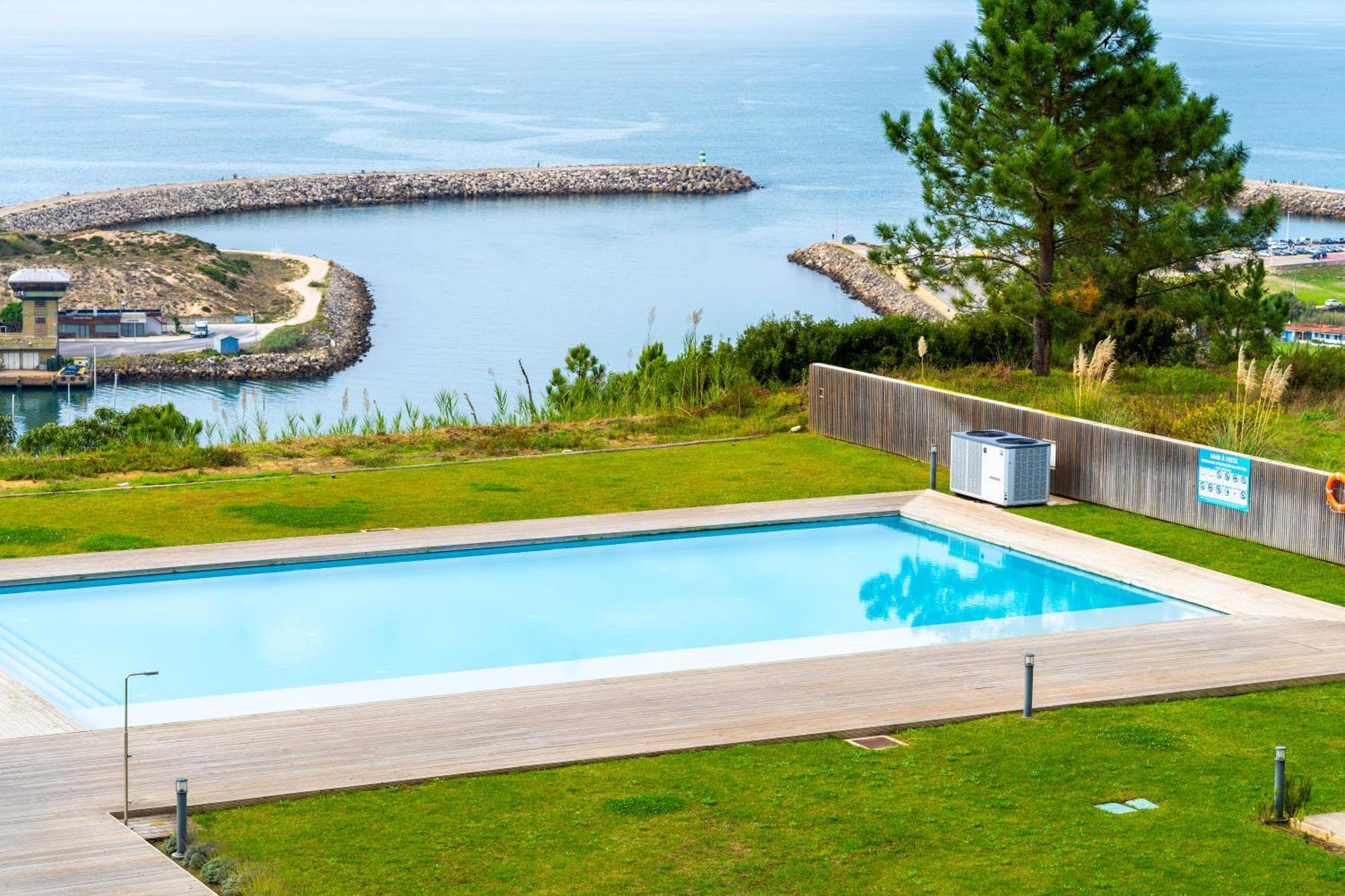 Mar A Vista - With Pool, Gym And Sea Views * Nazaré