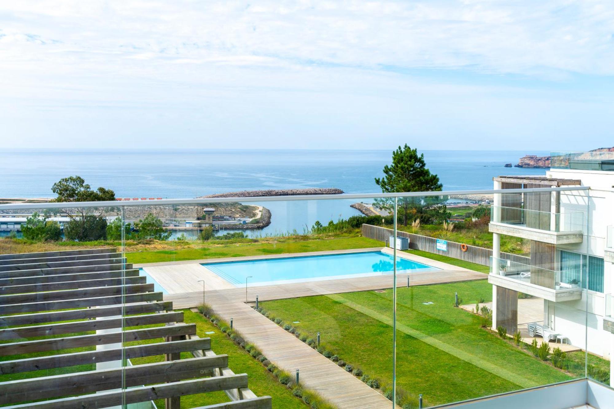 Mar A Vista - With Pool, Gym And Sea Views Nazaré