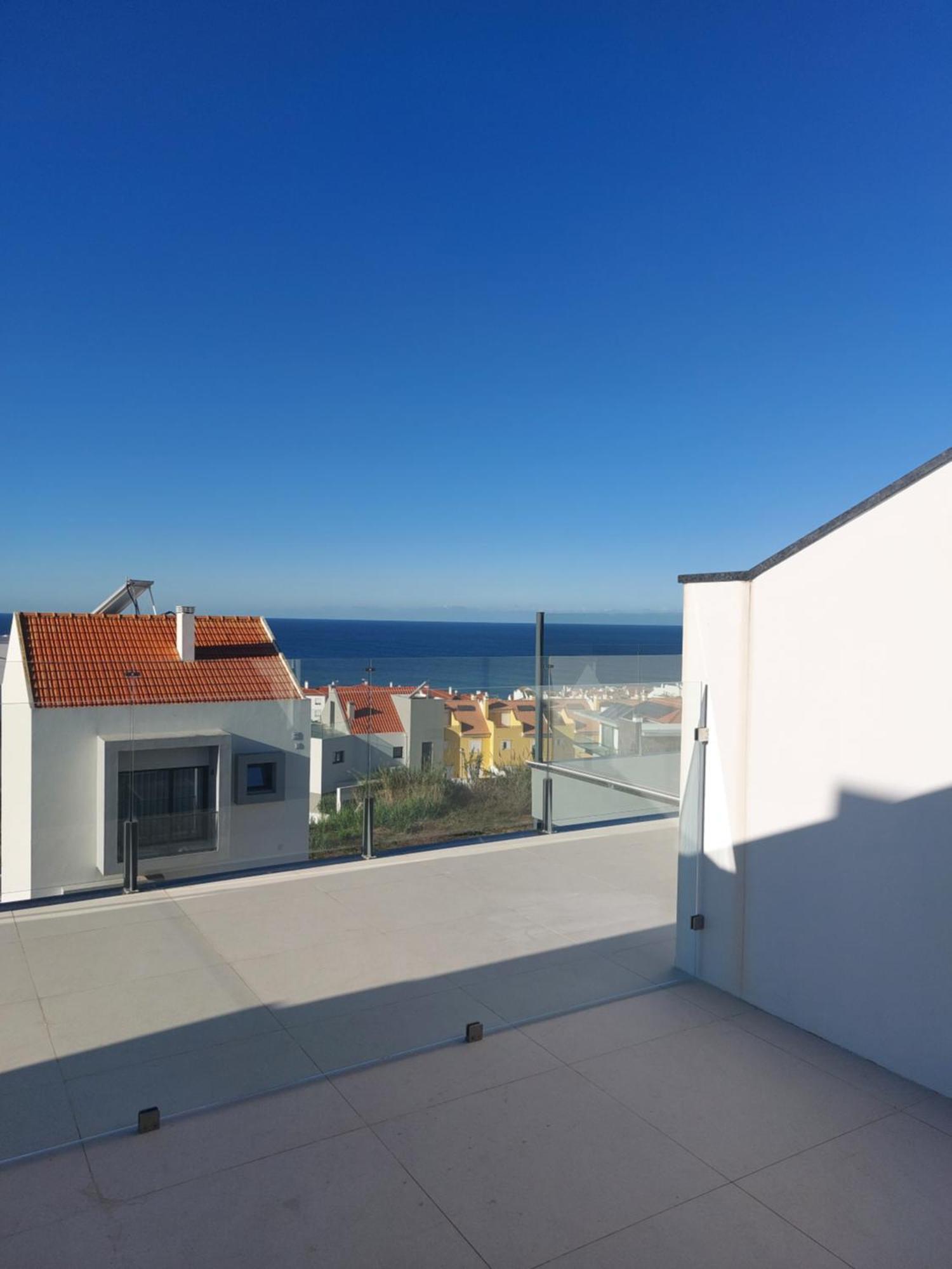 Beach, Ocean View & Bright House * Ericeira