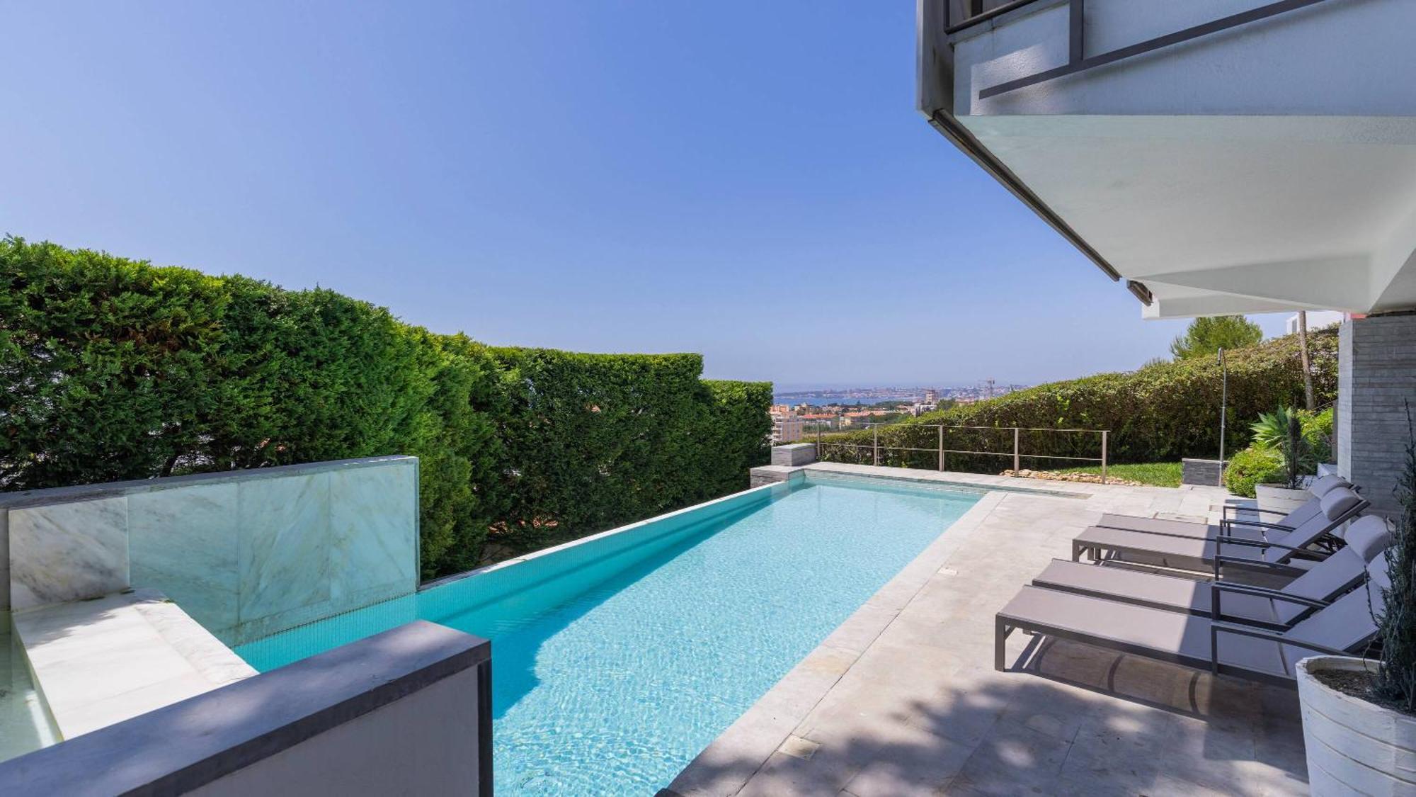 Estoril Oceanview Villa Parede