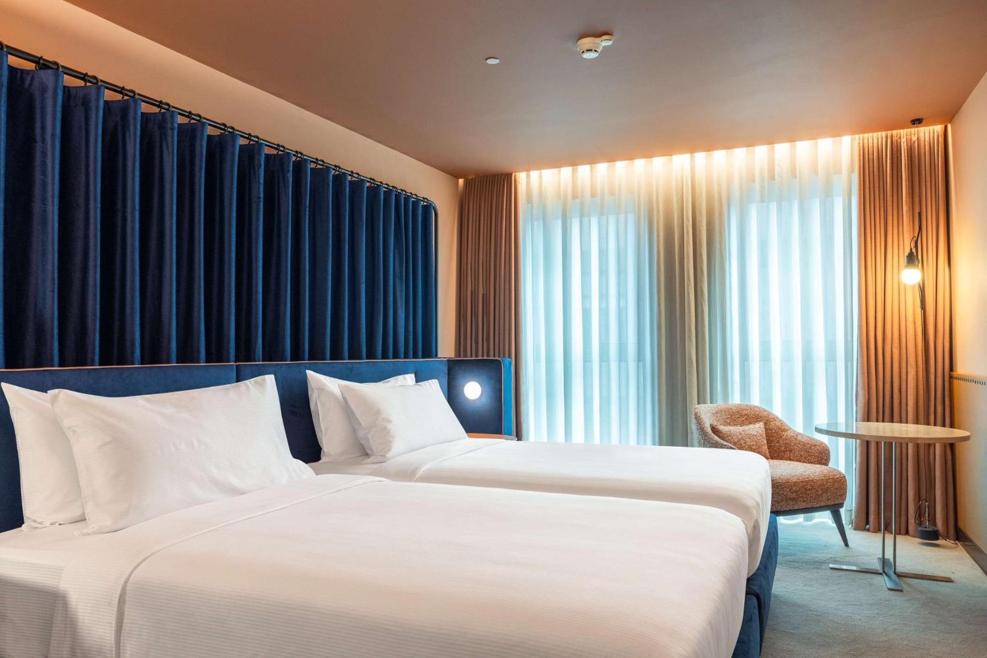 Cenica Hotel, Curio Collection By Hilton Oporto