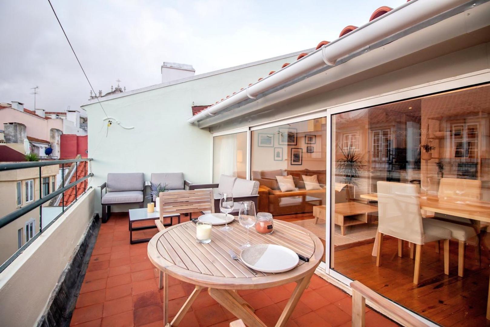 Charming 1br With Terrace Views Of Bridge | By Airnest Apartment Lisbon