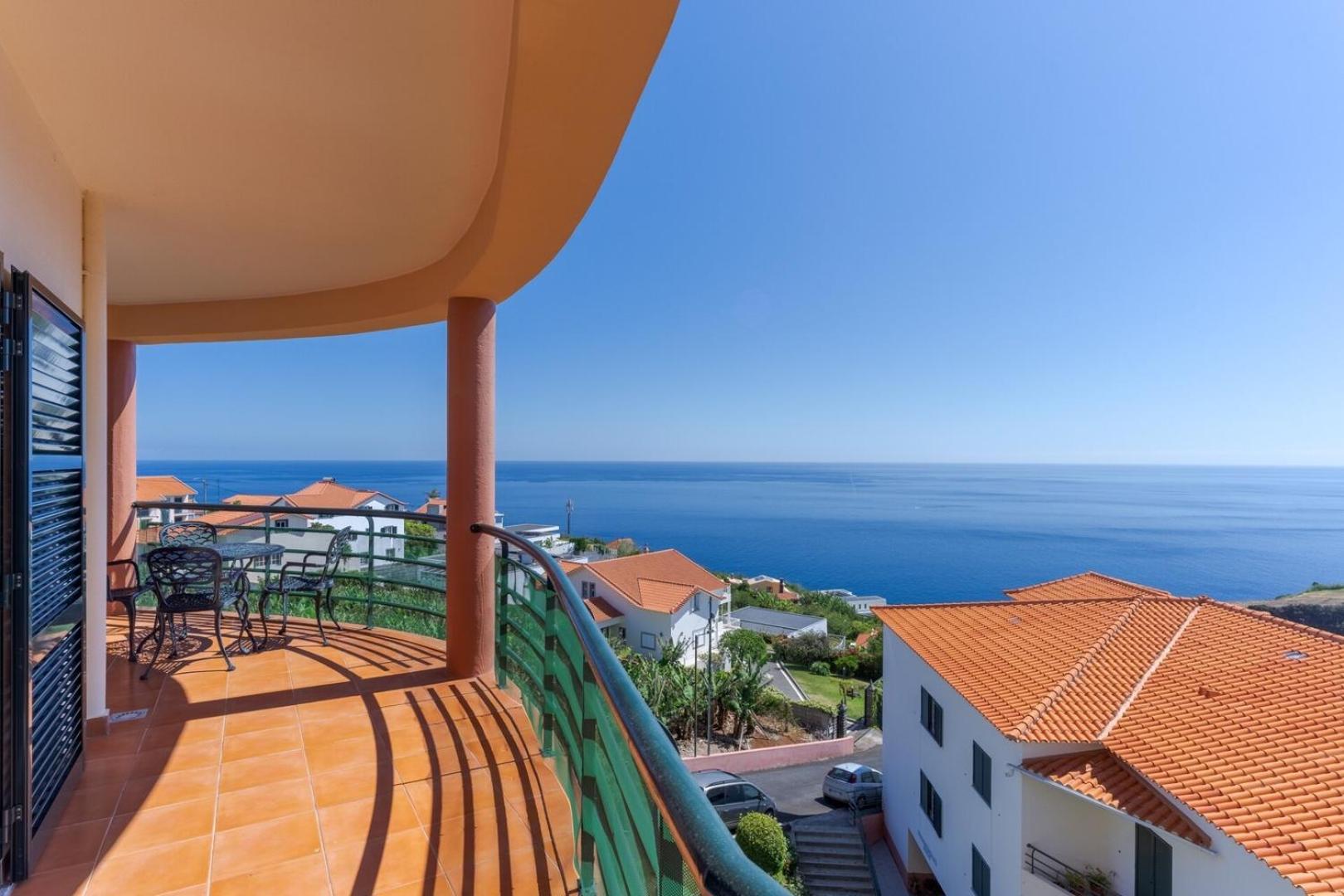 Apartment Alegria With Pool