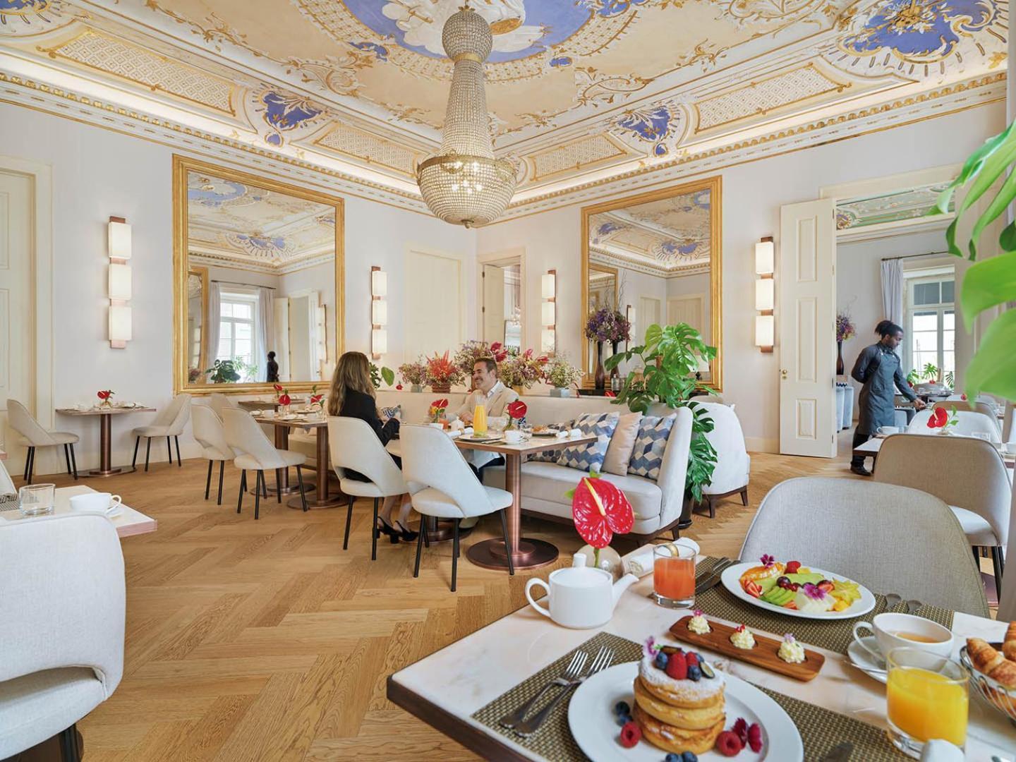 The One Palacio Da Anunciada 5* Lissabon