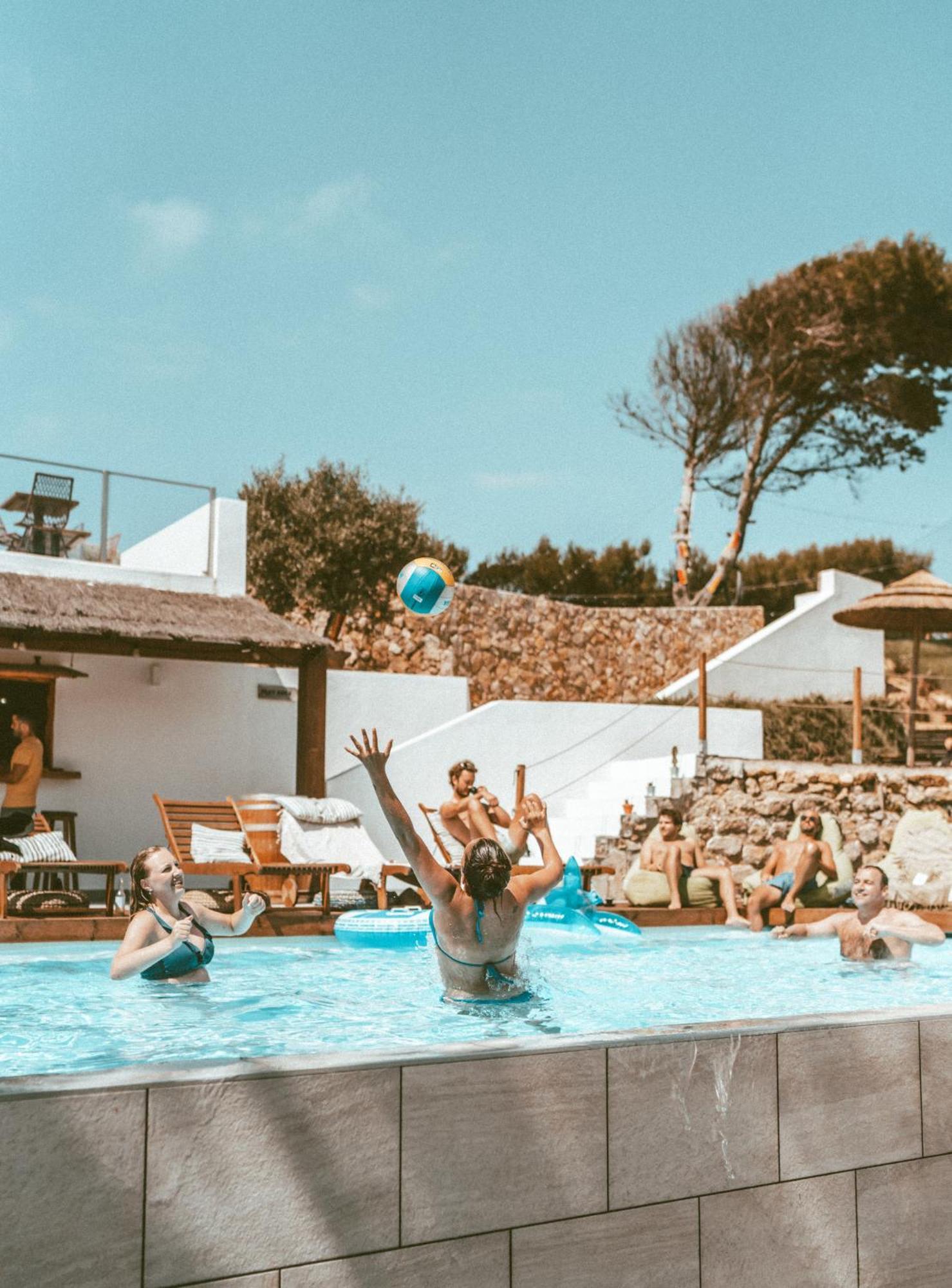 Lapoint Surf Camp *