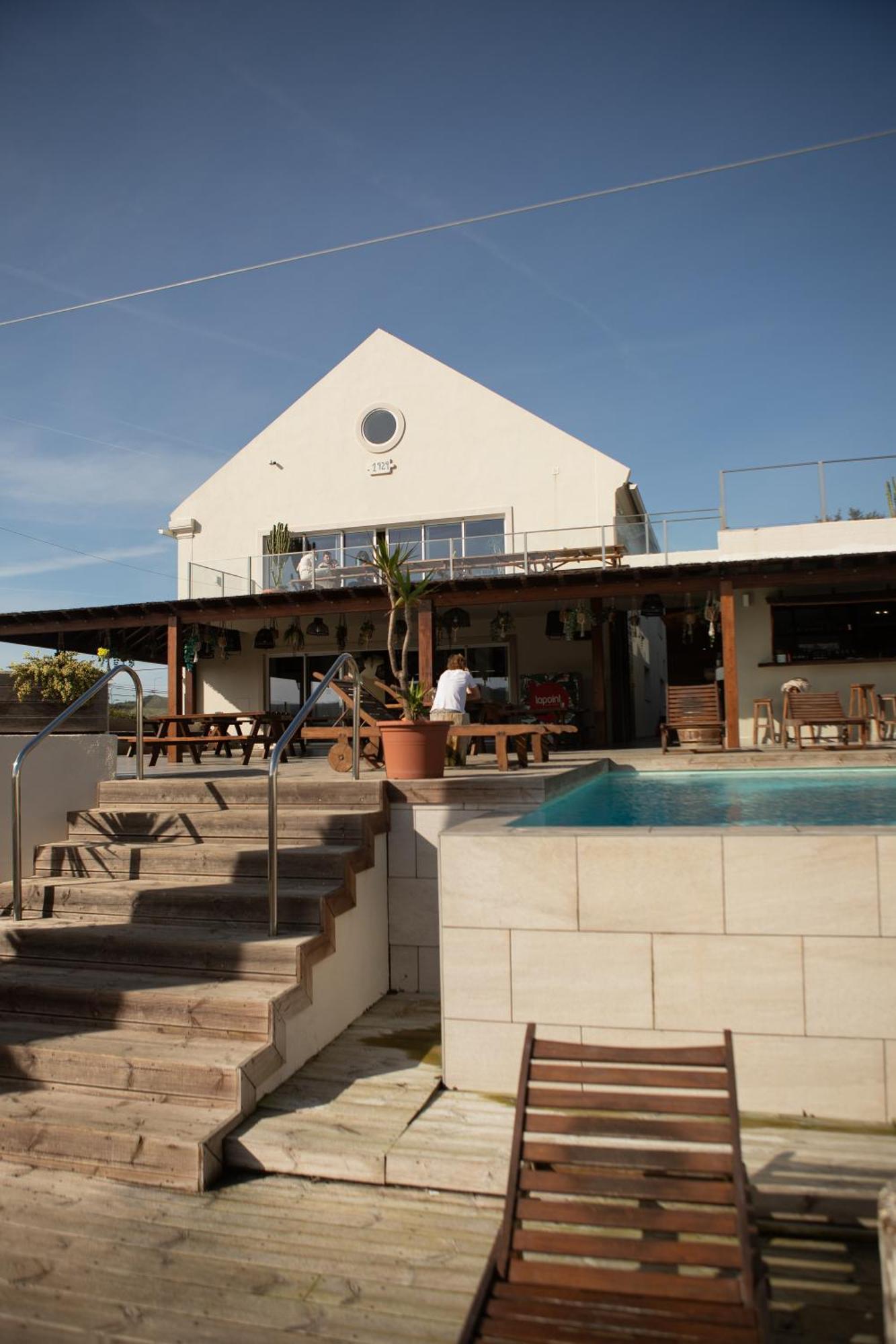 Lapoint Surf Camp * Ericeira