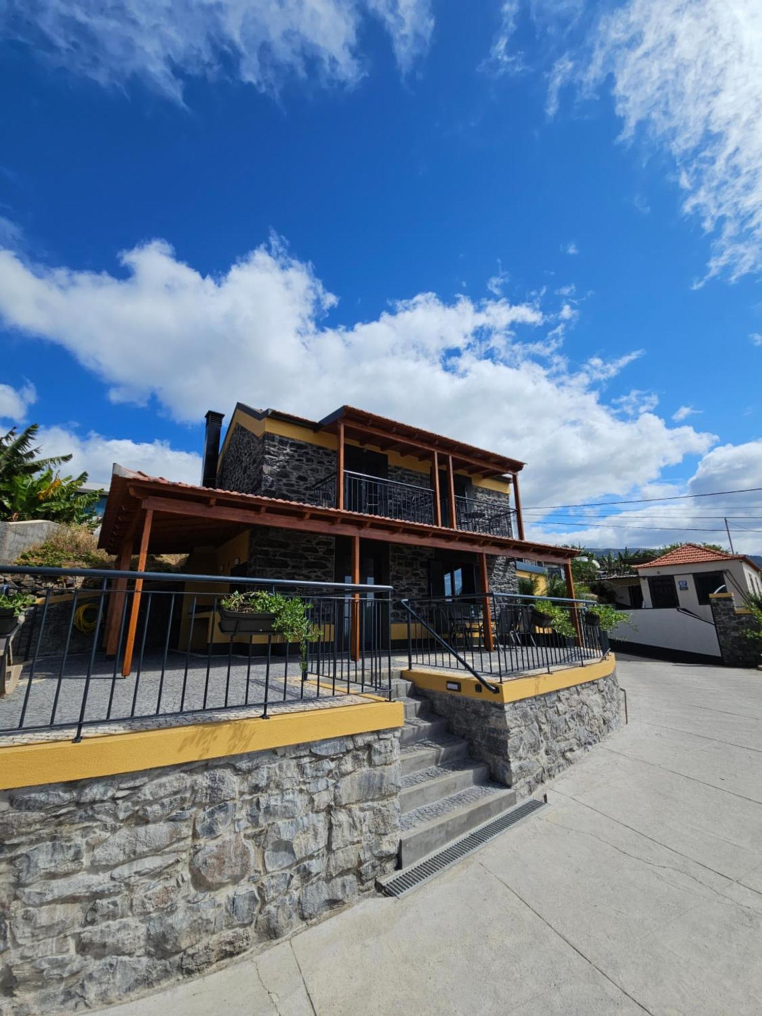 Holiday home Quinta Rosas 6 Amaizing Seaview Trekking