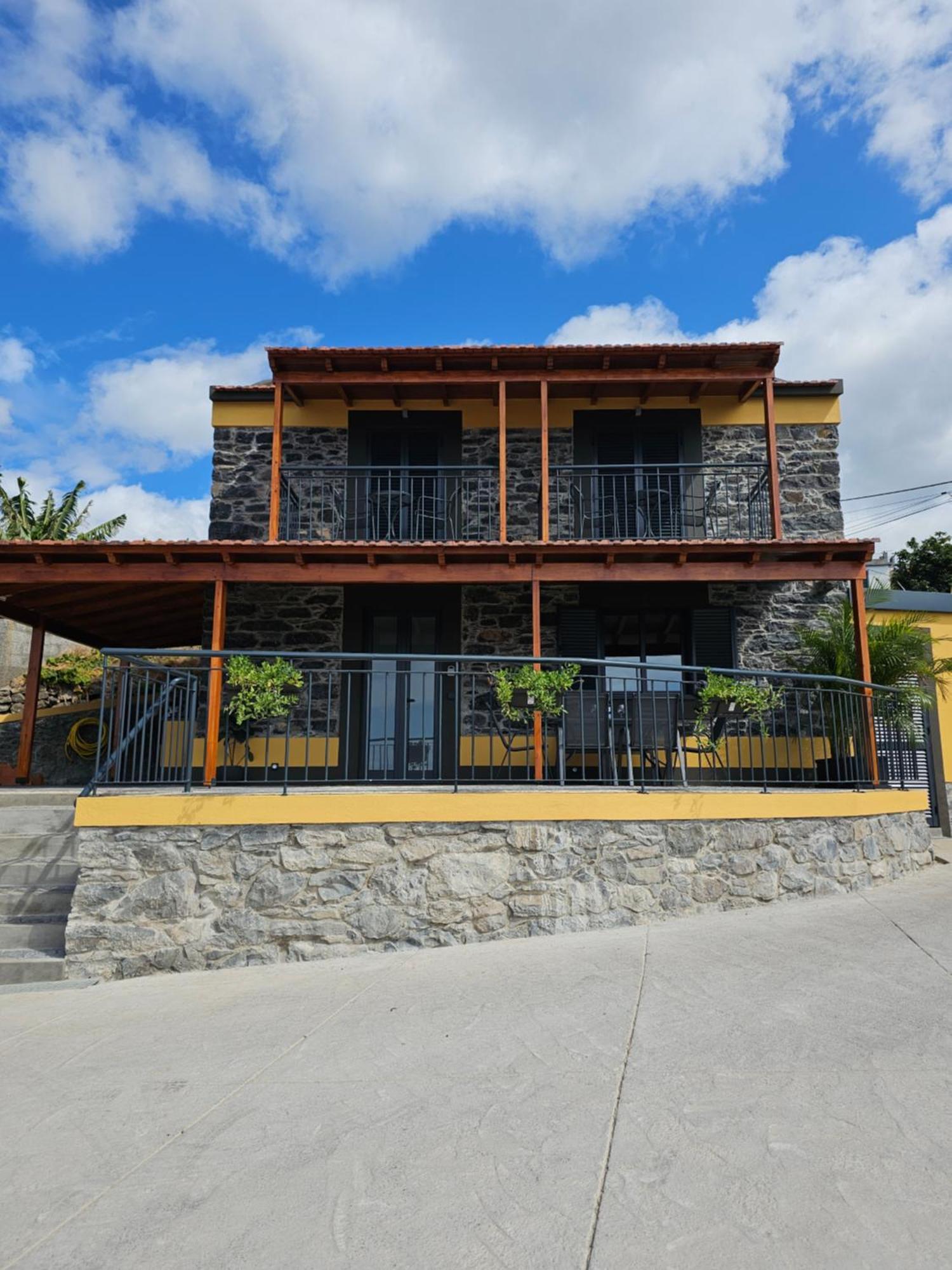Holiday home Quinta Rosas 6 Amaizing Seaview Trekking