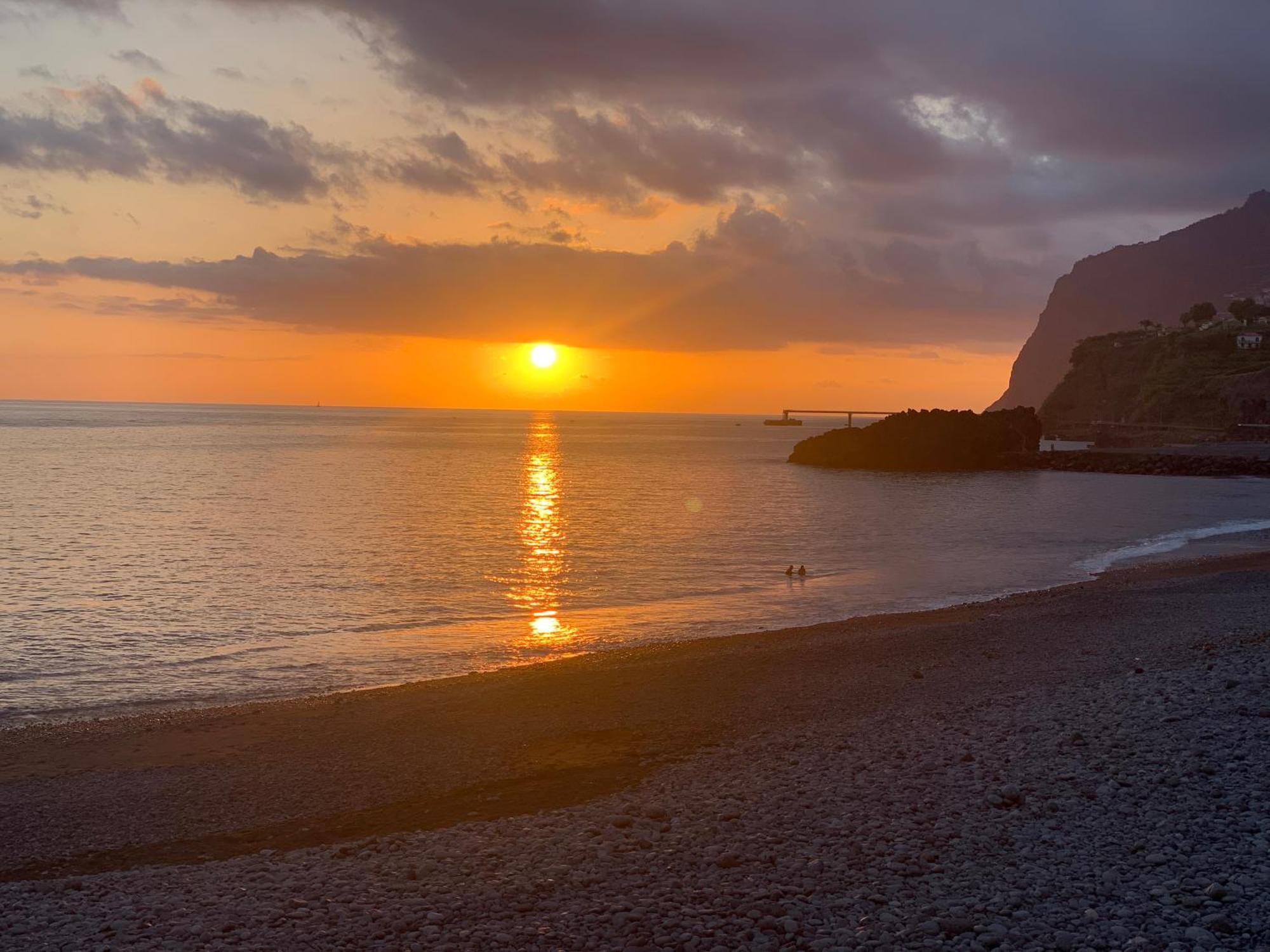 Pakisa Holidays * Funchal (Madeira)