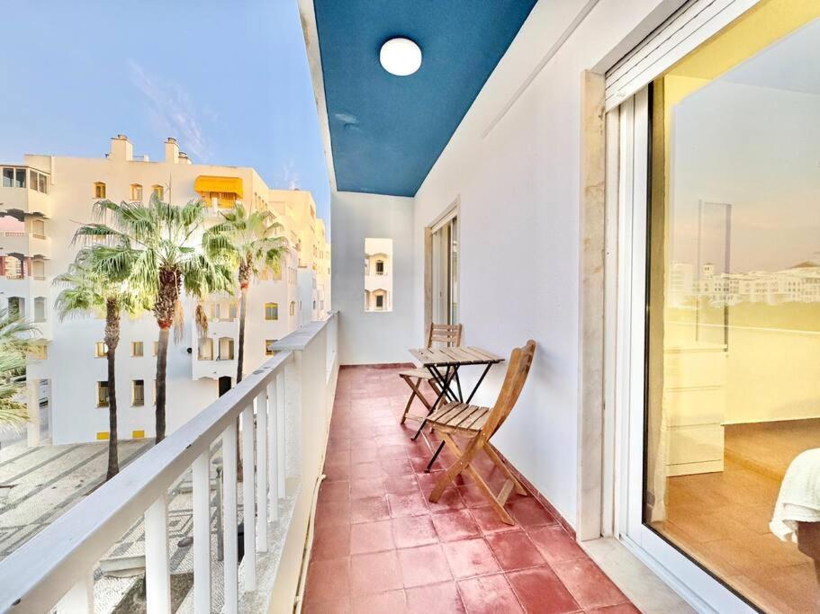 Direct Access With Sea View, Ac & Wifi Apartment Quarteira