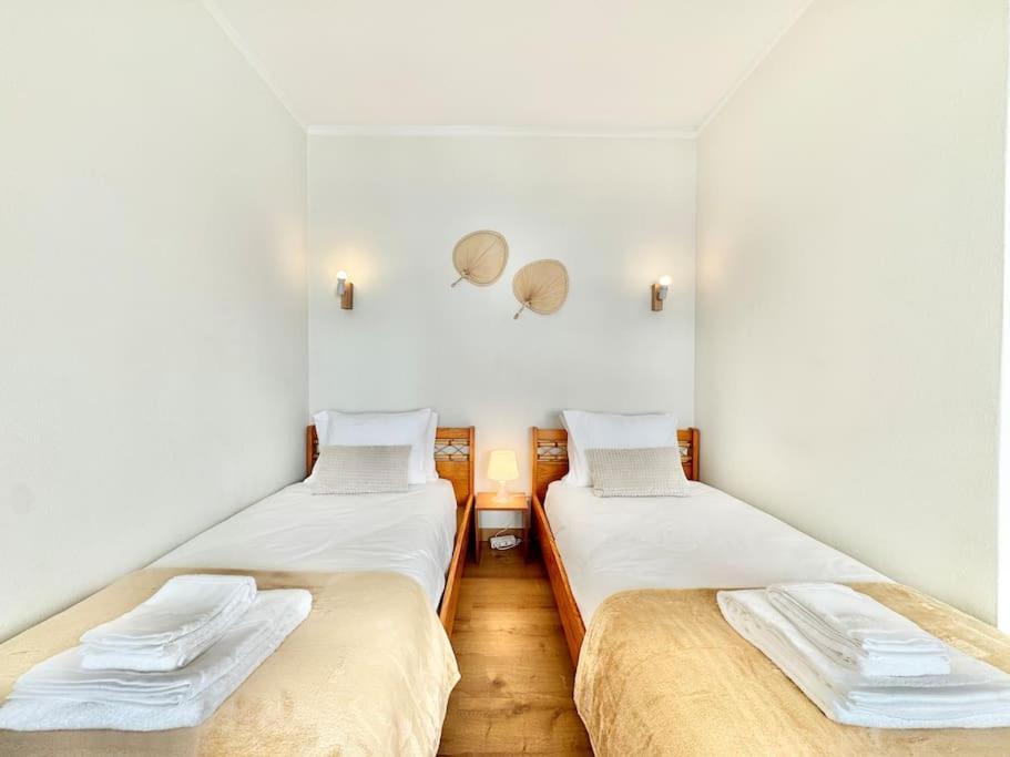 Sea Front 180º View With Ac And Wifi * Quarteira