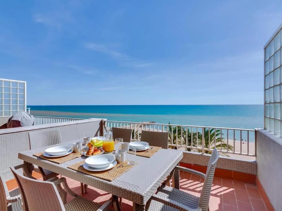 Sea Front 180º View With Ac And Wifi Quarteira