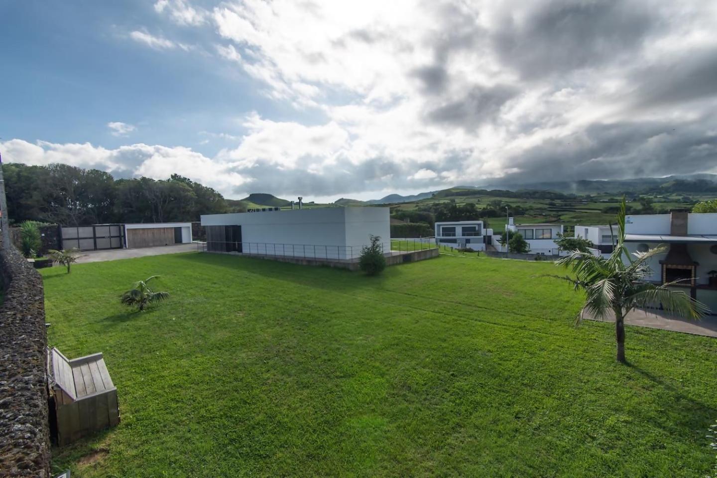 Com Jacuzzi E Estacionamento * Açores