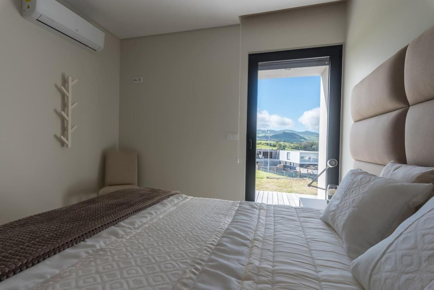 Villa Com Jacuzzi E Estacionamento