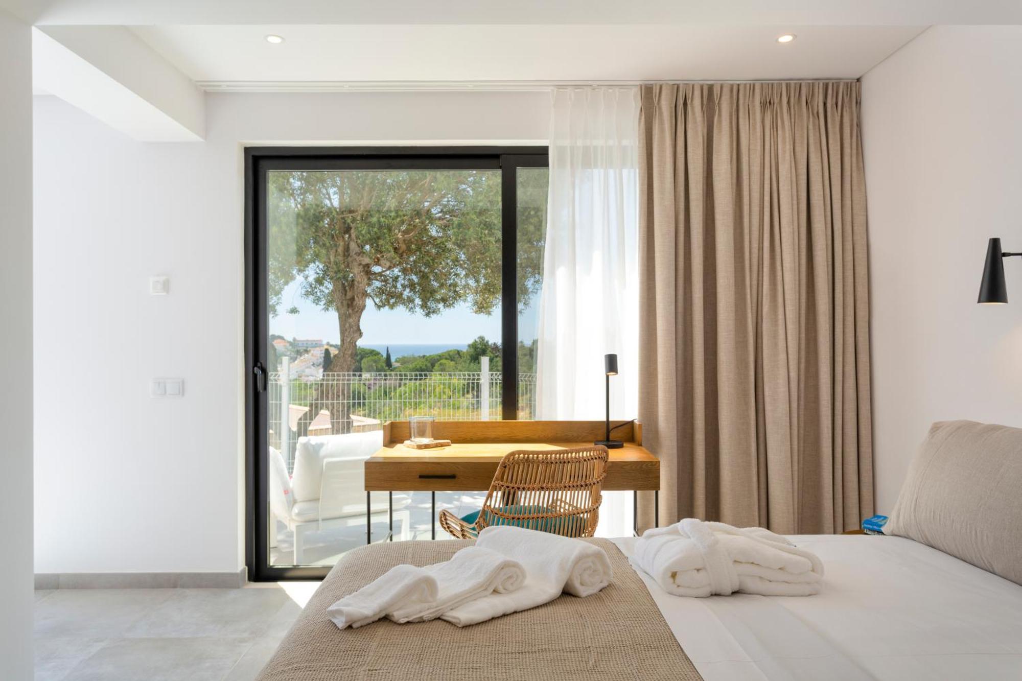 Casas De Carvoeiro By Sevencollection *