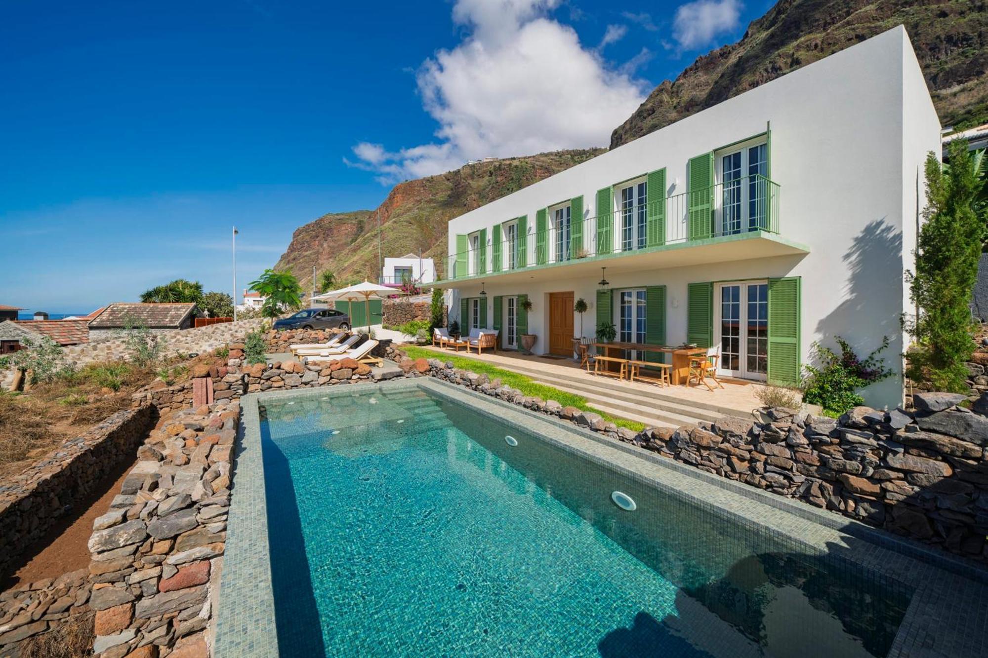 Villa Quinta Marefe - On The Stunning West Coast *