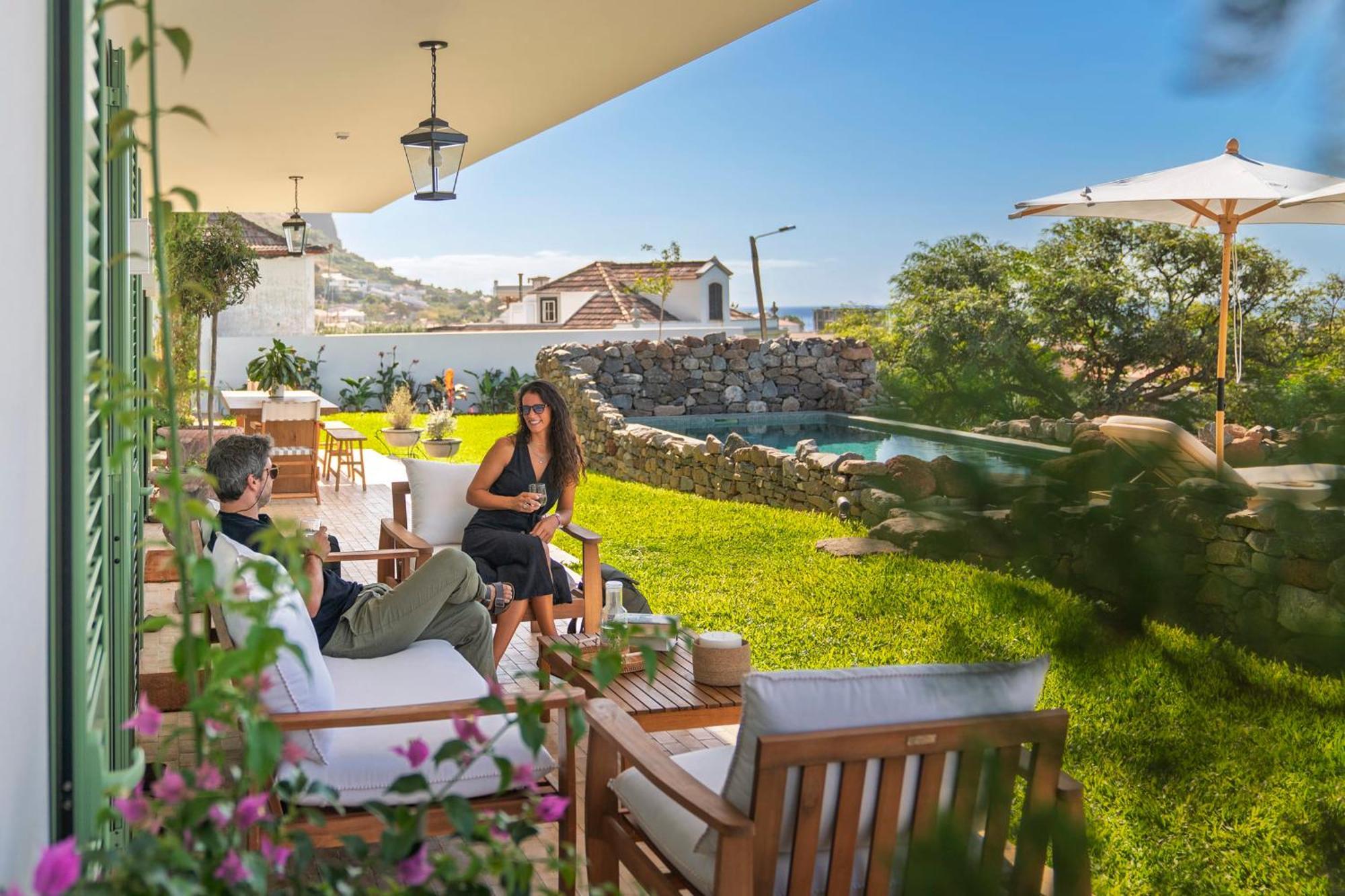 Quinta Marefe - On The Stunning West Coast *
