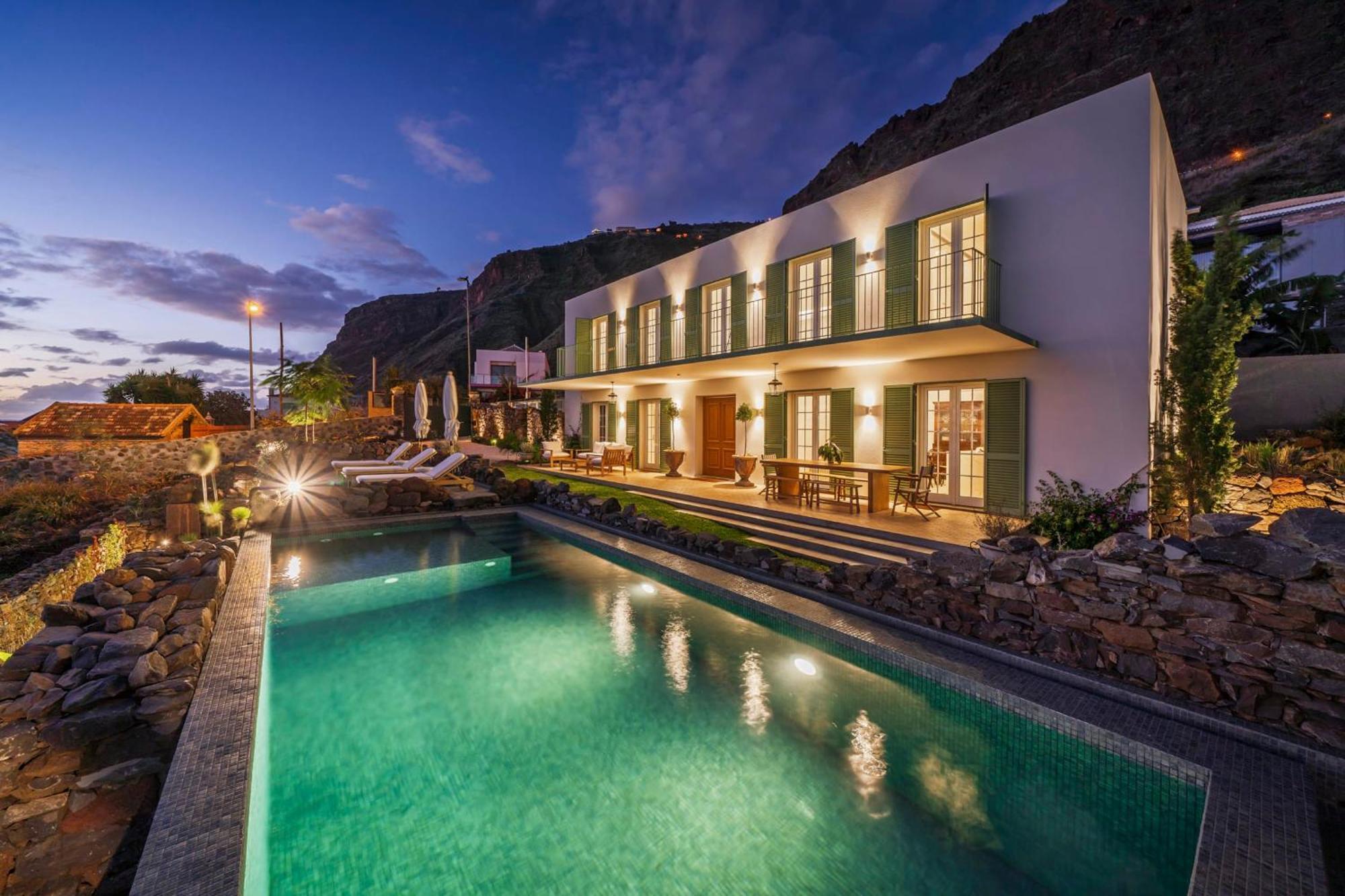 Quinta Marefe - On The Stunning West Coast Paul do Mar (Madeira)
