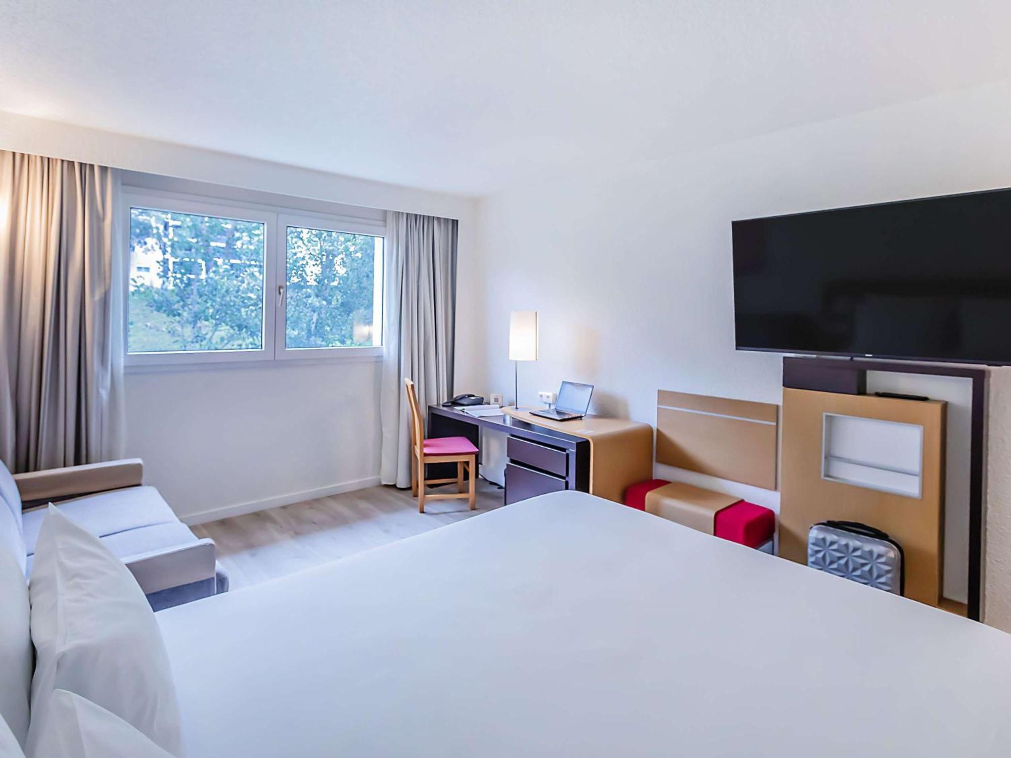 Novotel Hotel 4*