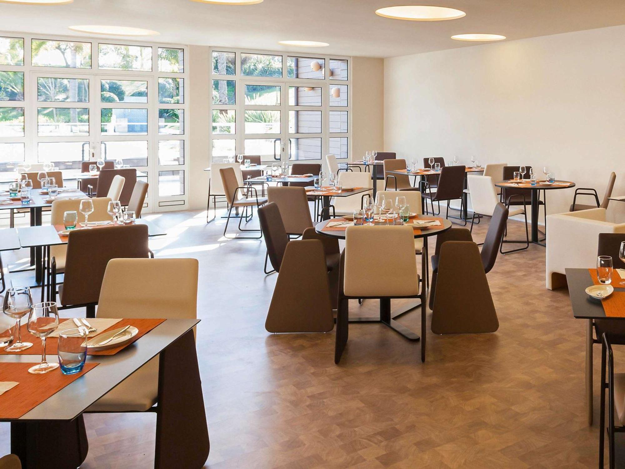 Novotel 4*