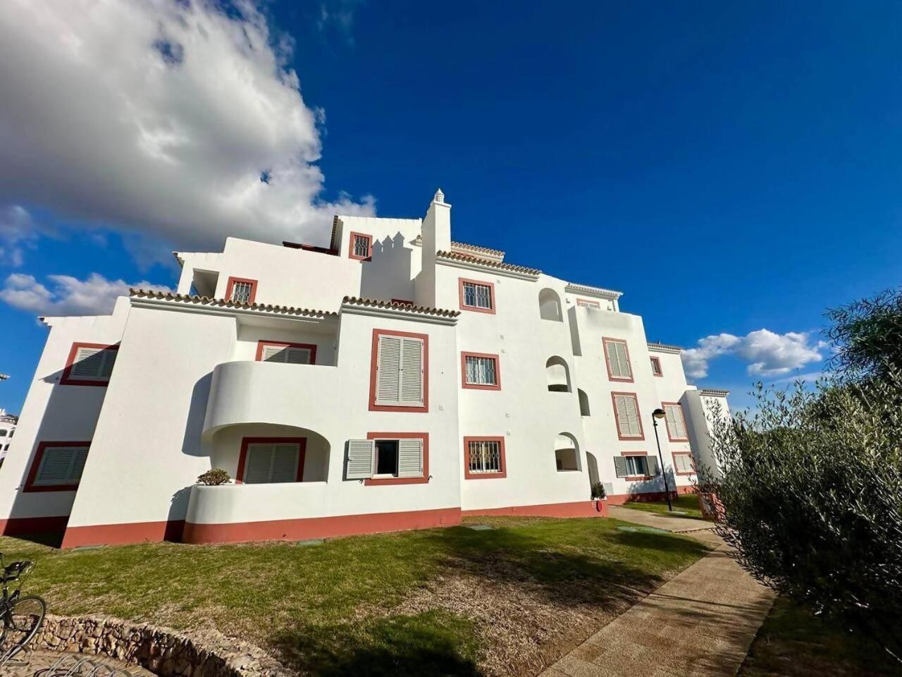 Monteverde Kulle By Fhr Piscina & Parking Apartment