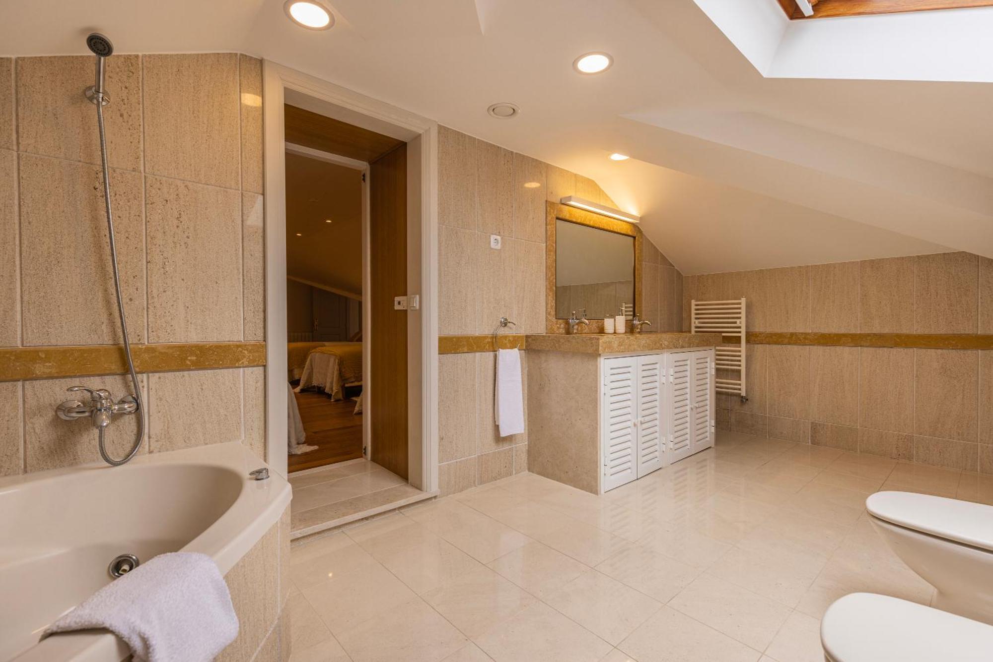 Windmill Beachfront Villa Colares