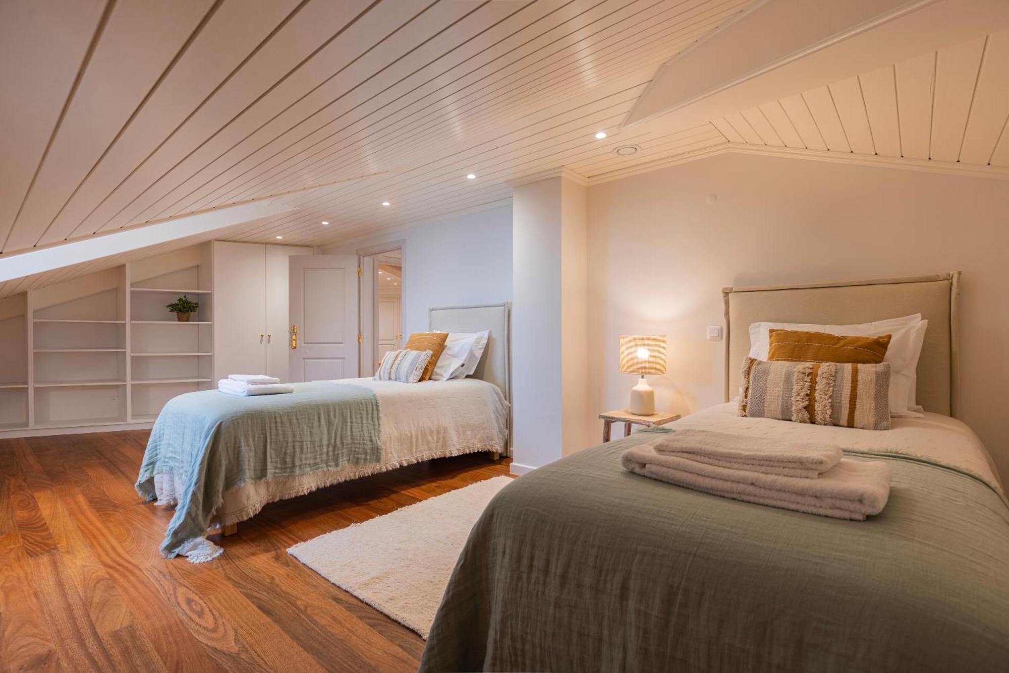 Villa Windmill Beachfront Colares
