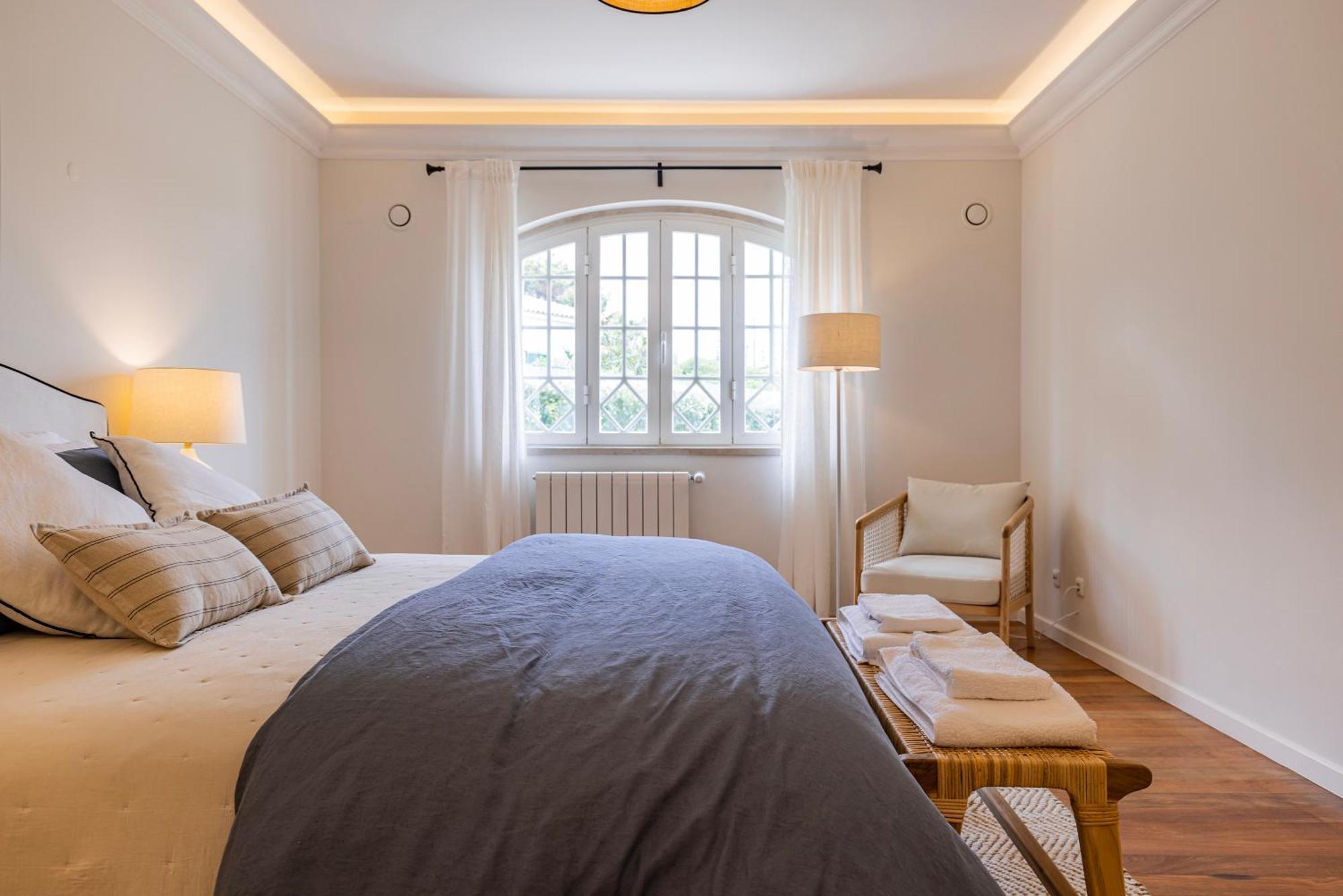 Villa Windmill Beachfront Colares