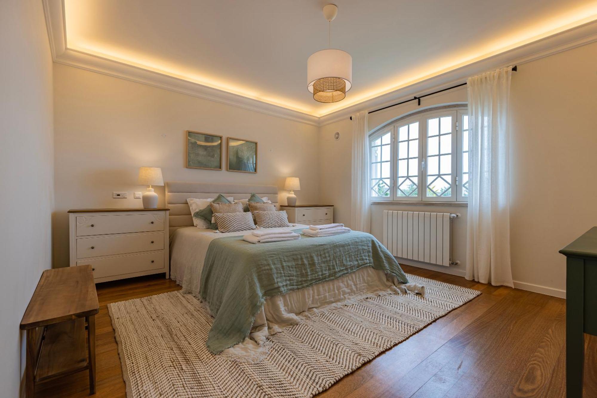 Windmill Beachfront Villa Colares