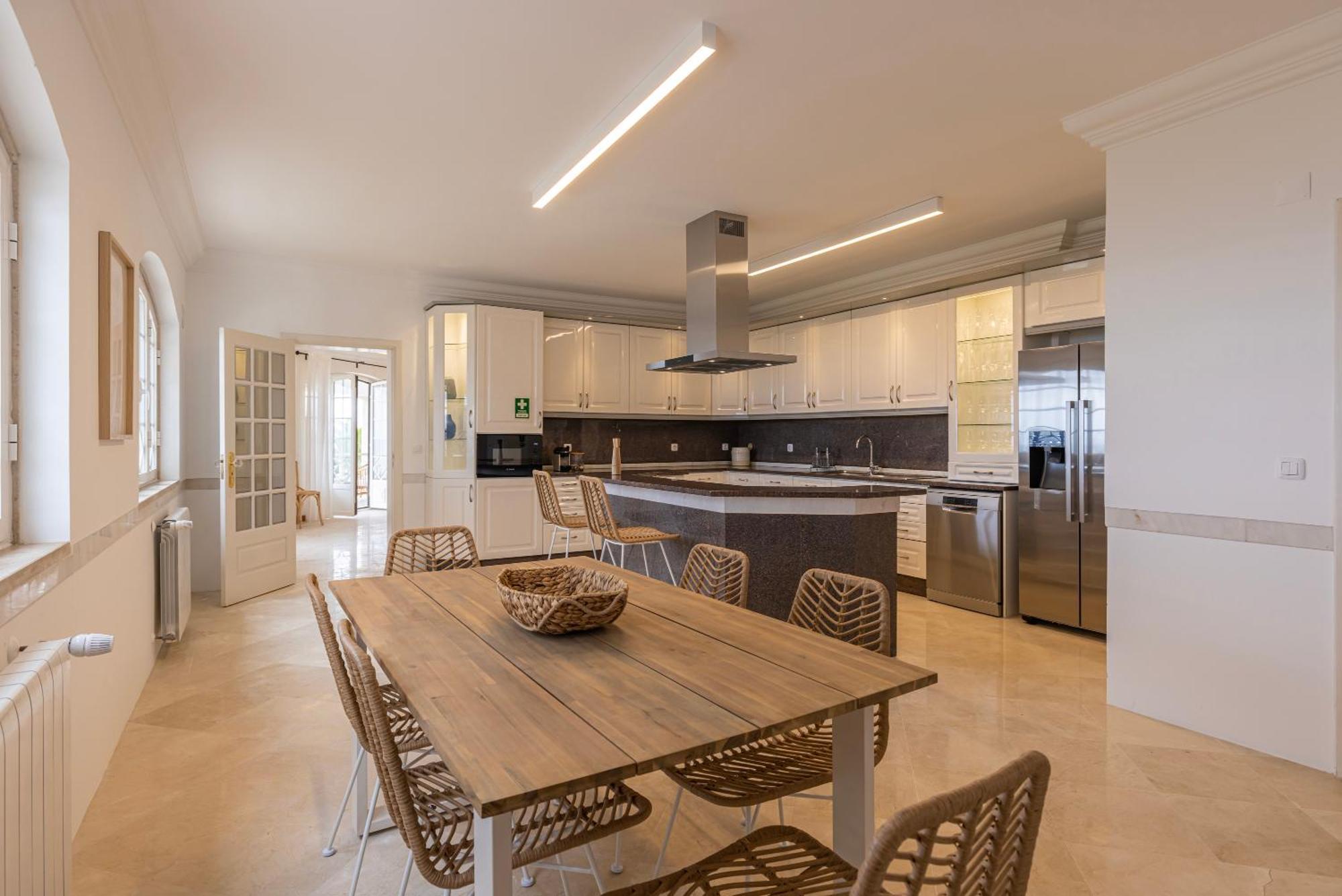 Villa Windmill Beachfront *