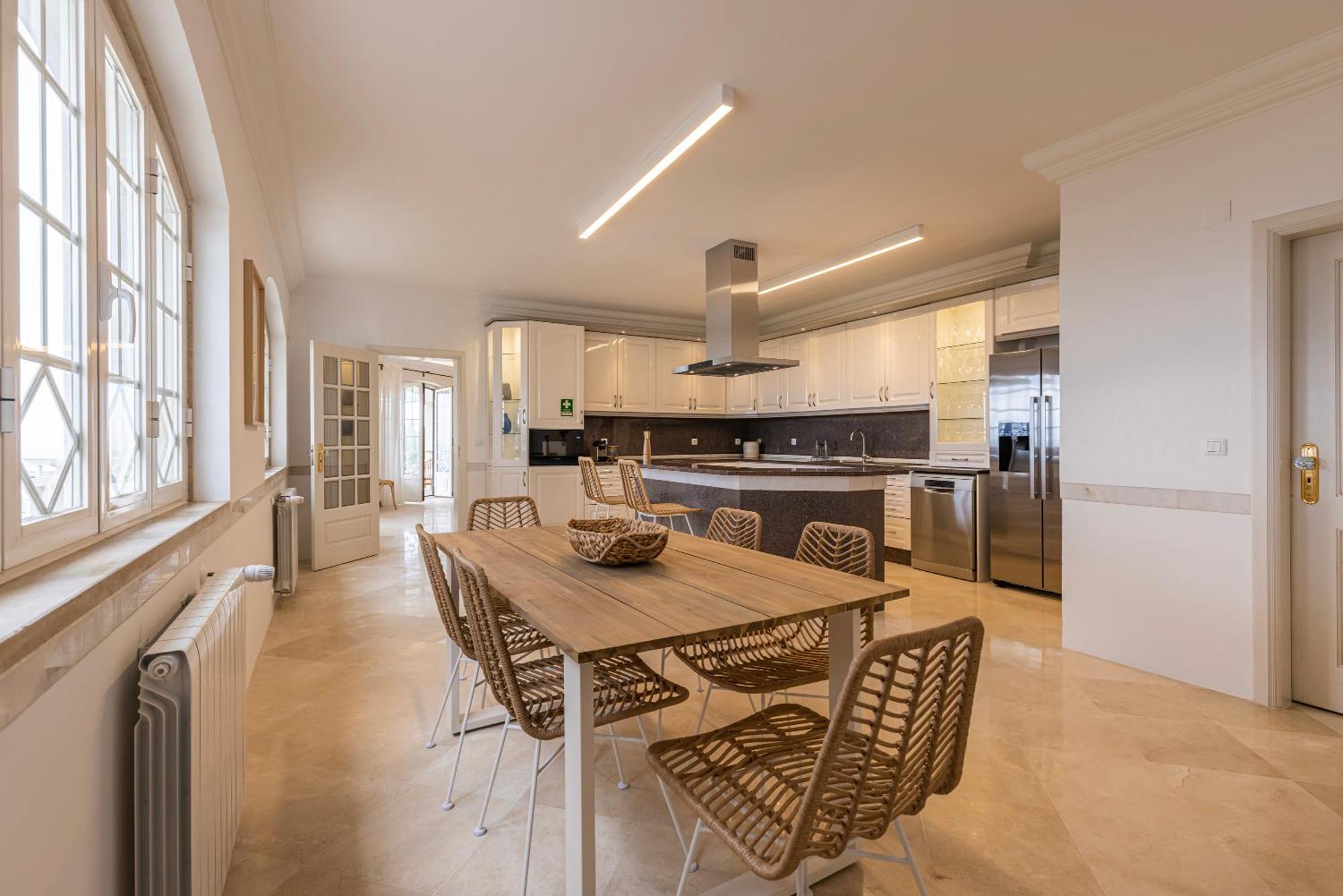 Villa Windmill Beachfront *