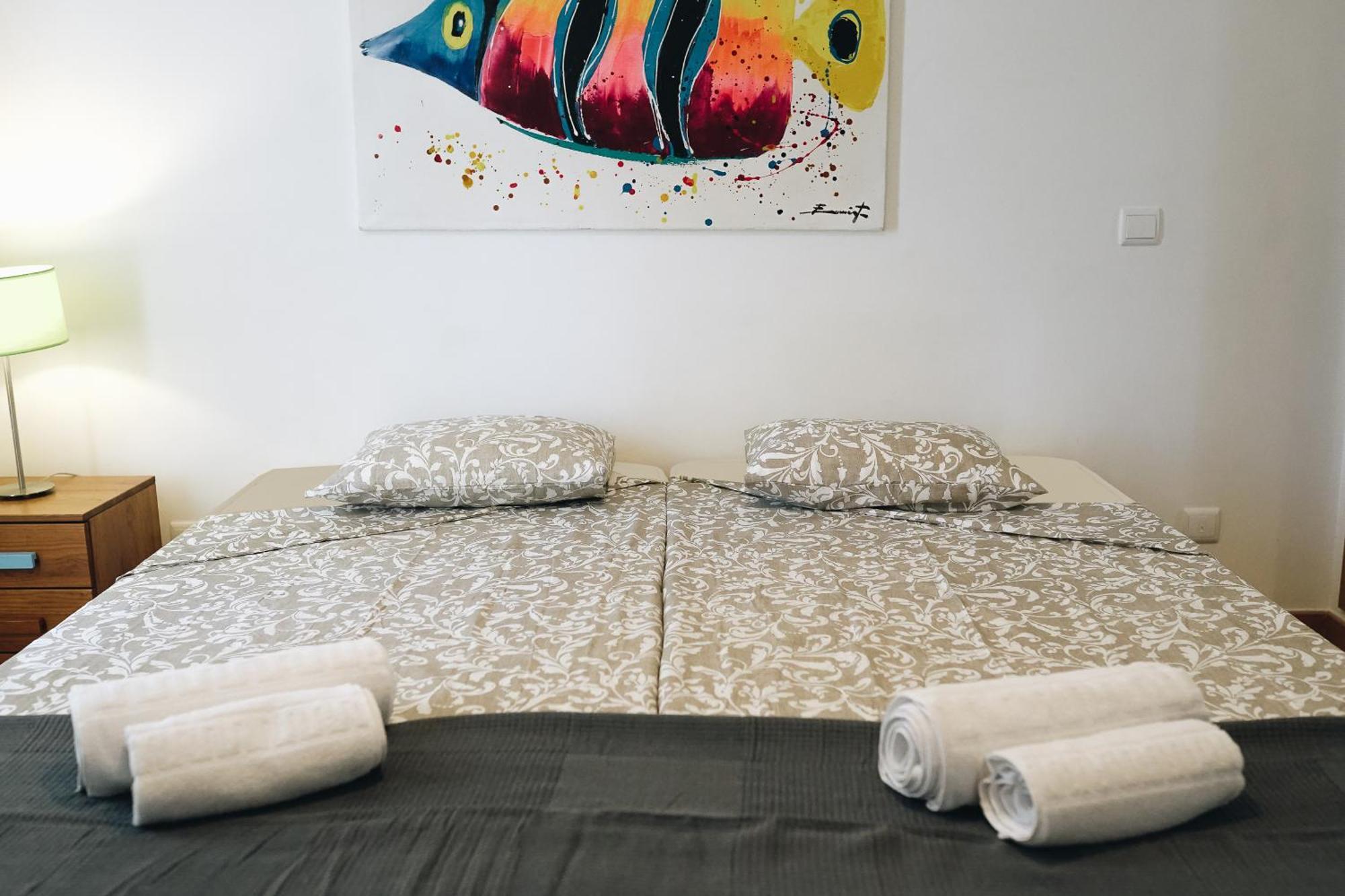 Host Wise - Wonderful Flats With Pool Apartment *