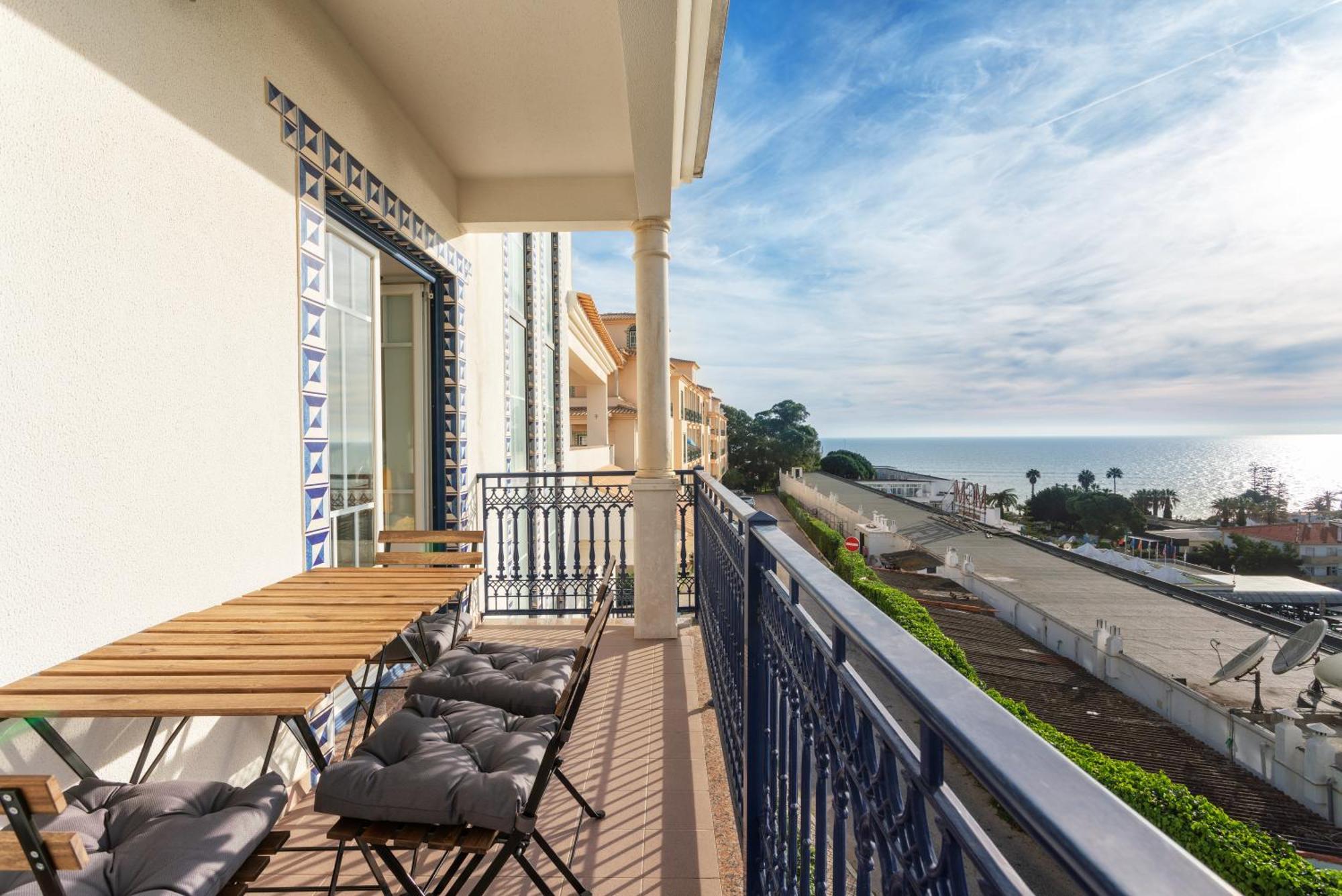Host Wise - Wonderful Flats With Pool