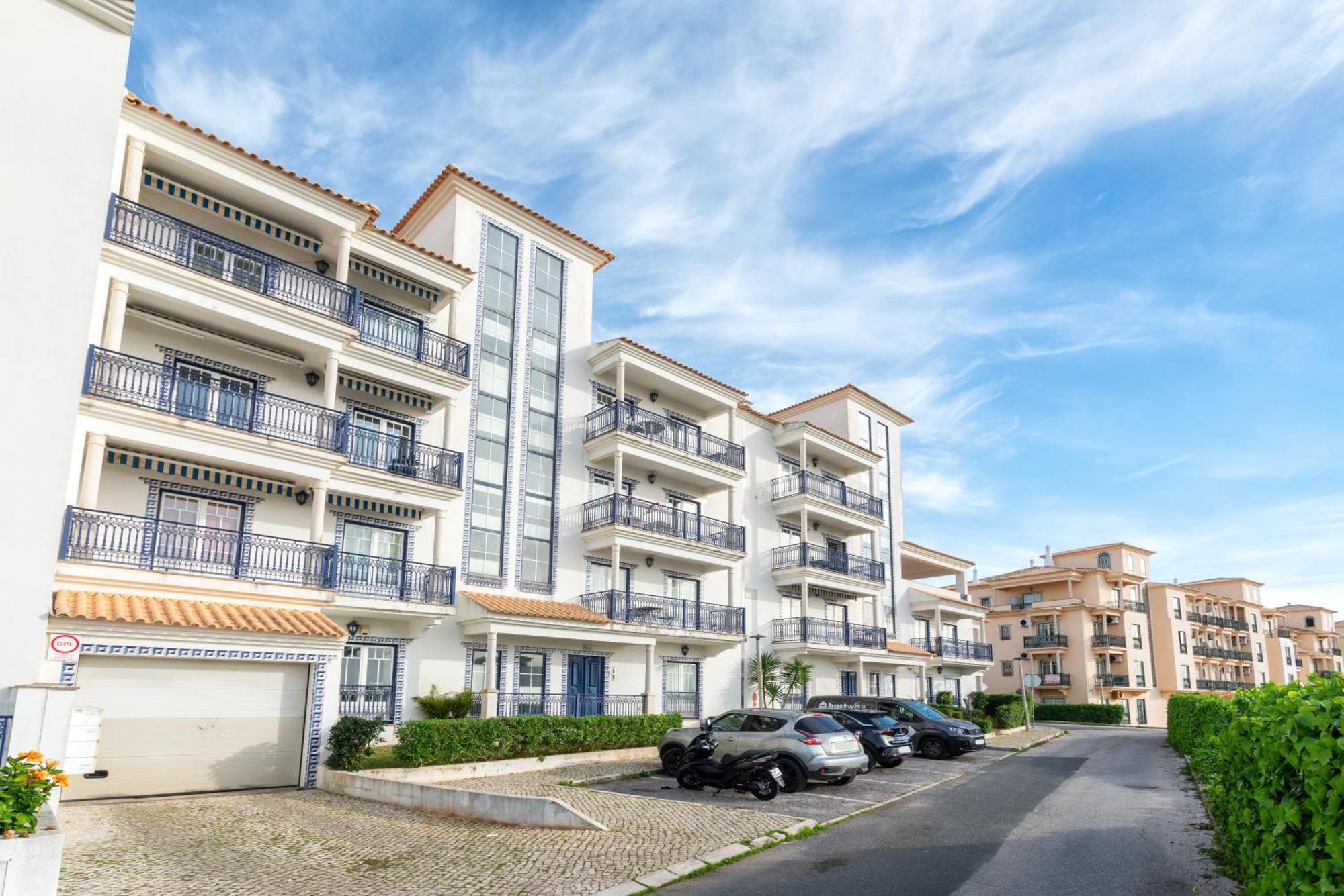 Host Wise - Wonderful Flats With Pool * Albufeira