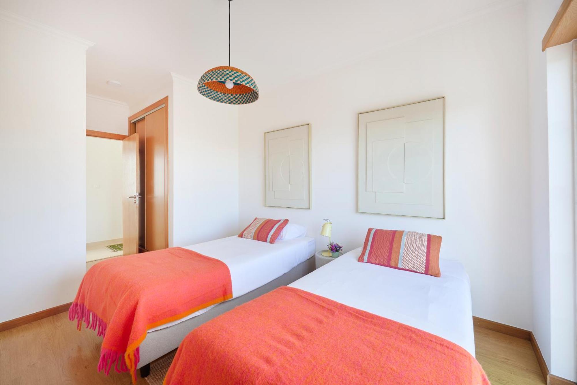 & Cascais Luxury Villa, By Timecooler Villa *