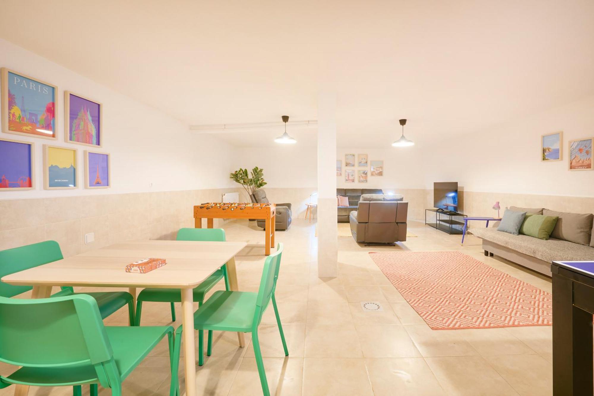 Villa & Cascais Luxury Villa, By Timecooler